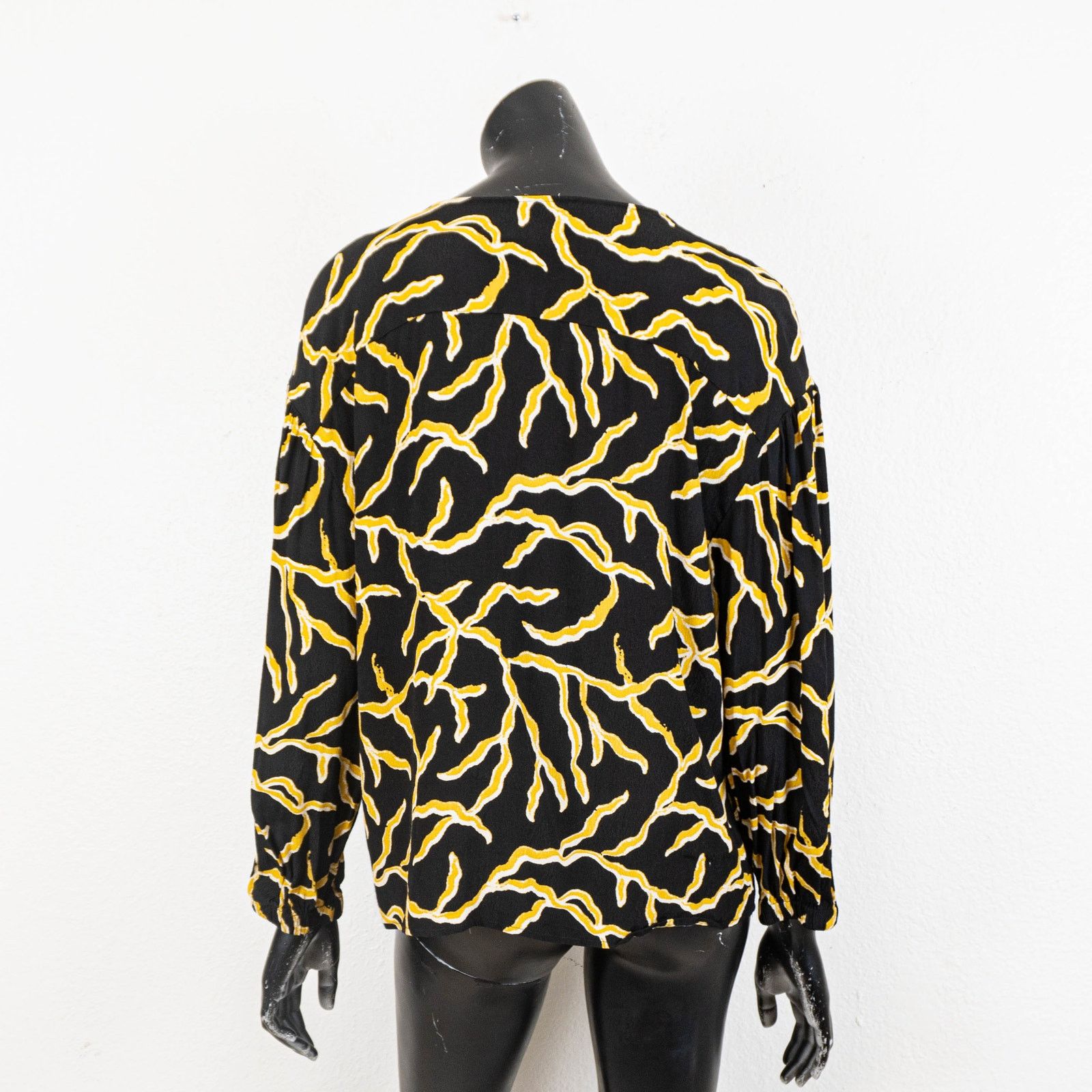 ba&sh Ba&sh Clea Printed Blouse Black Yellow size Large $235 Size L / US 10 / IT 46 - 5 Thumbnail