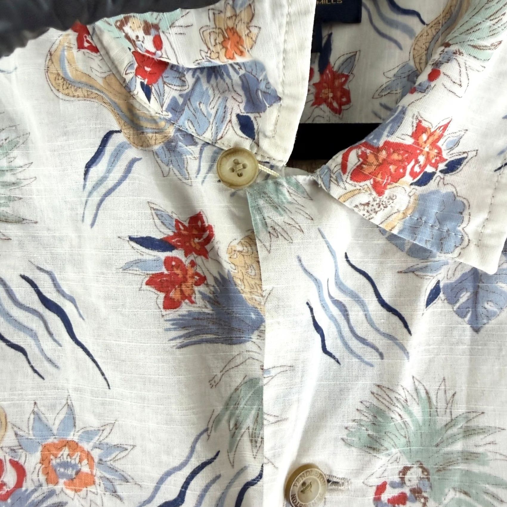 Pendleton Pendleton Button-Down Shirt Mens L White Floral Cotton HS Short Sleeve Casual Travel Hawaiian Dancer Cream? Size US L / EU 52-54 / 3 - 3 Thumbnail