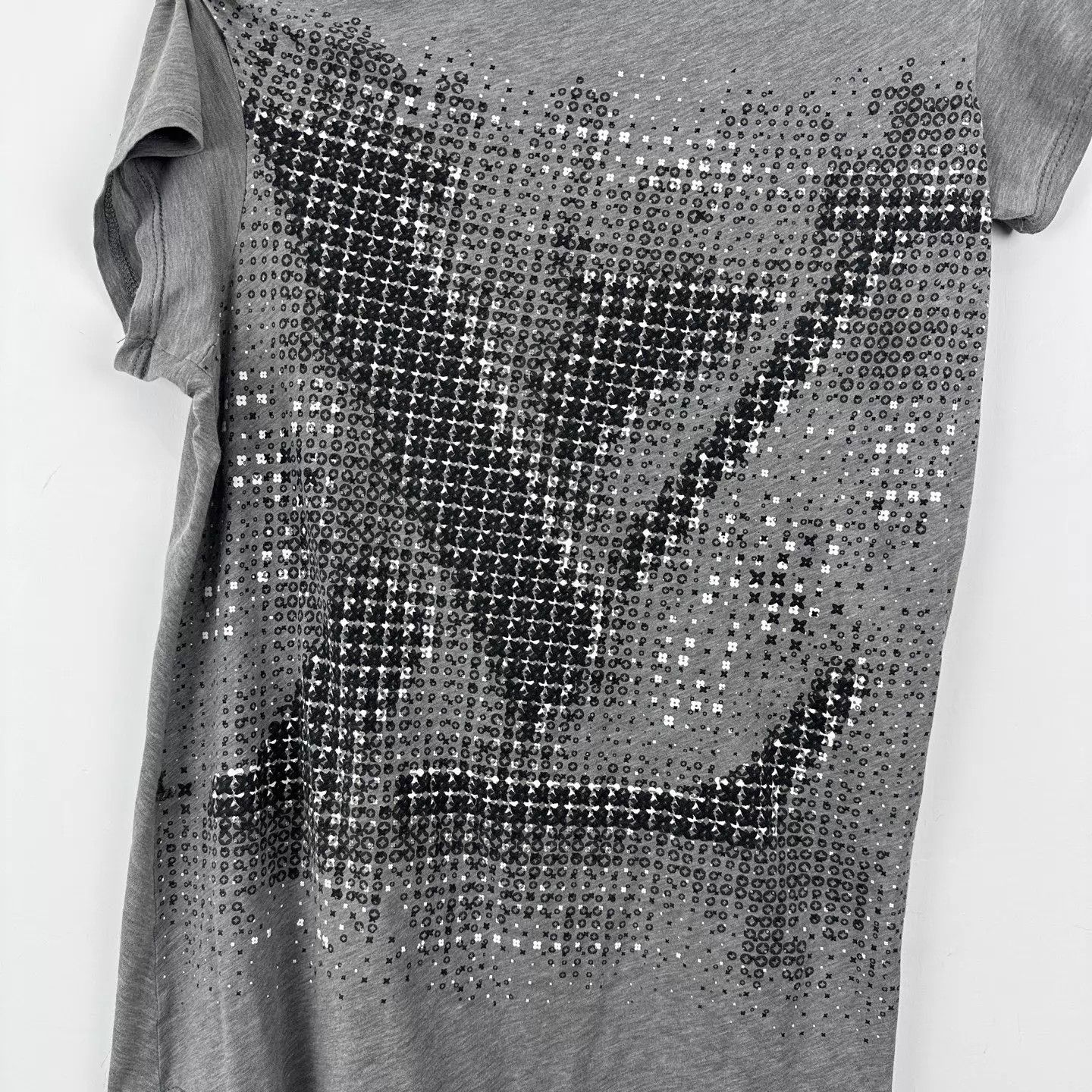 Louis Vuitton Louis Vuitton Off-Shoulder Logo Short Sleeve S 95 New Size S / US 4 / IT 40 - 4 Thumbnail
