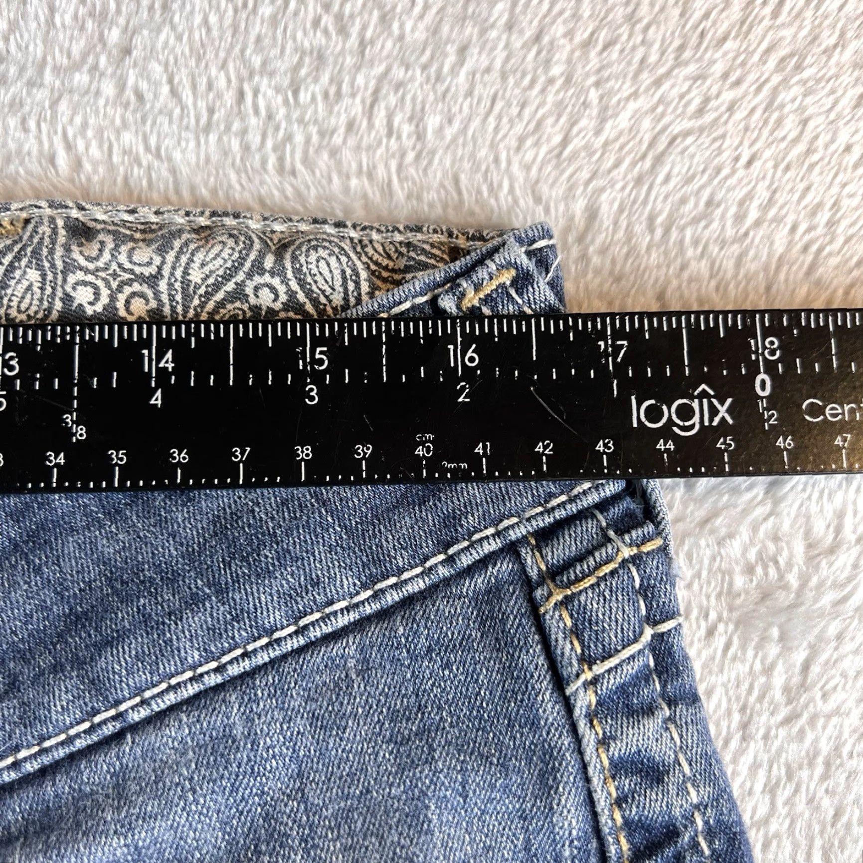 Ariat Ariat Real Denim Jeans Women's 32S Blue Distressed Bootcut 5-Pocket Logo Embroidered Denim Cotton Spandex Regular Size 32 — City College Logo Size 24" / US 00 / IT 34 - 5 Thumbnail