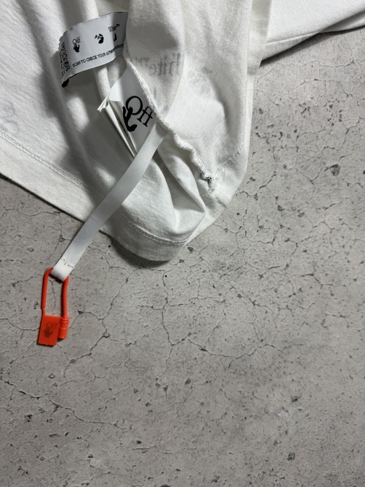 Off-White Off-White Monogram Luxury T-Shirt White Size S Size US S / EU 44-46 / 1 - 7 Thumbnail