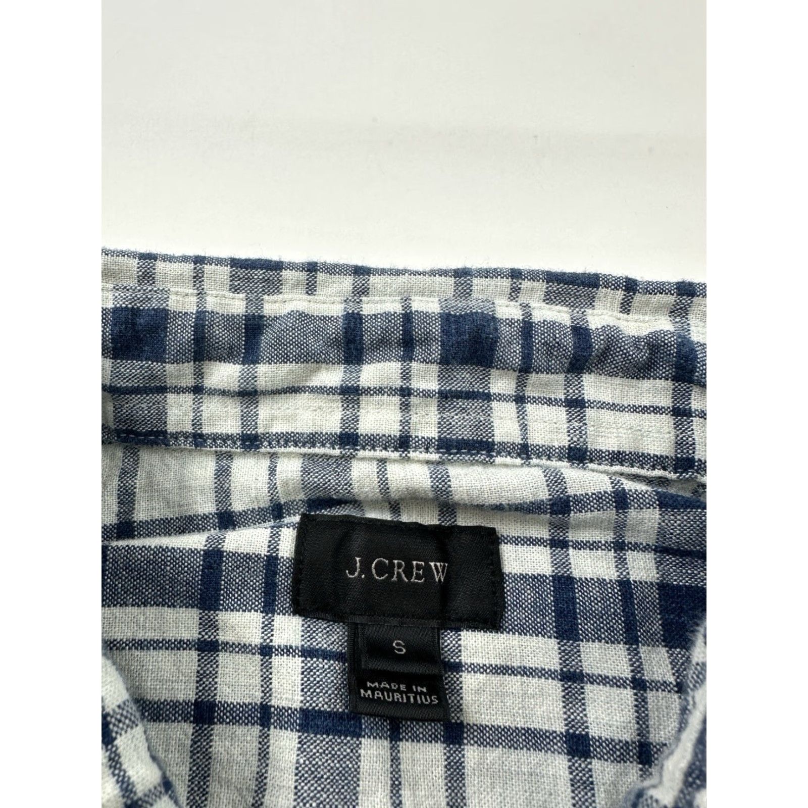 J.Crew VINTAGE J.Crew Shirt Mens Small Plaid Button-Up Lightweight Flannel Long Sleeve Size US S / EU 44-46 / 1 - 3 Thumbnail