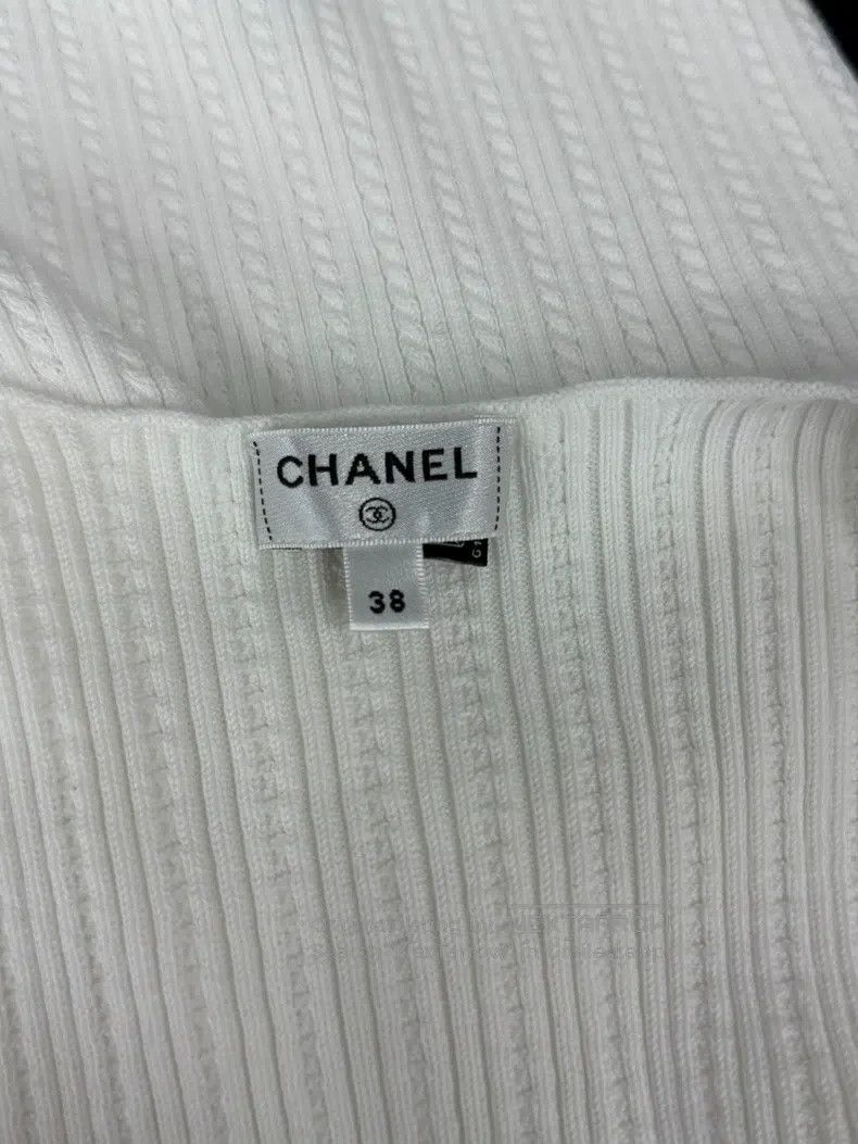 Chanel Chanel White knitted strap vest Size XS / US 0-2 / IT 36-38 - 4 Thumbnail