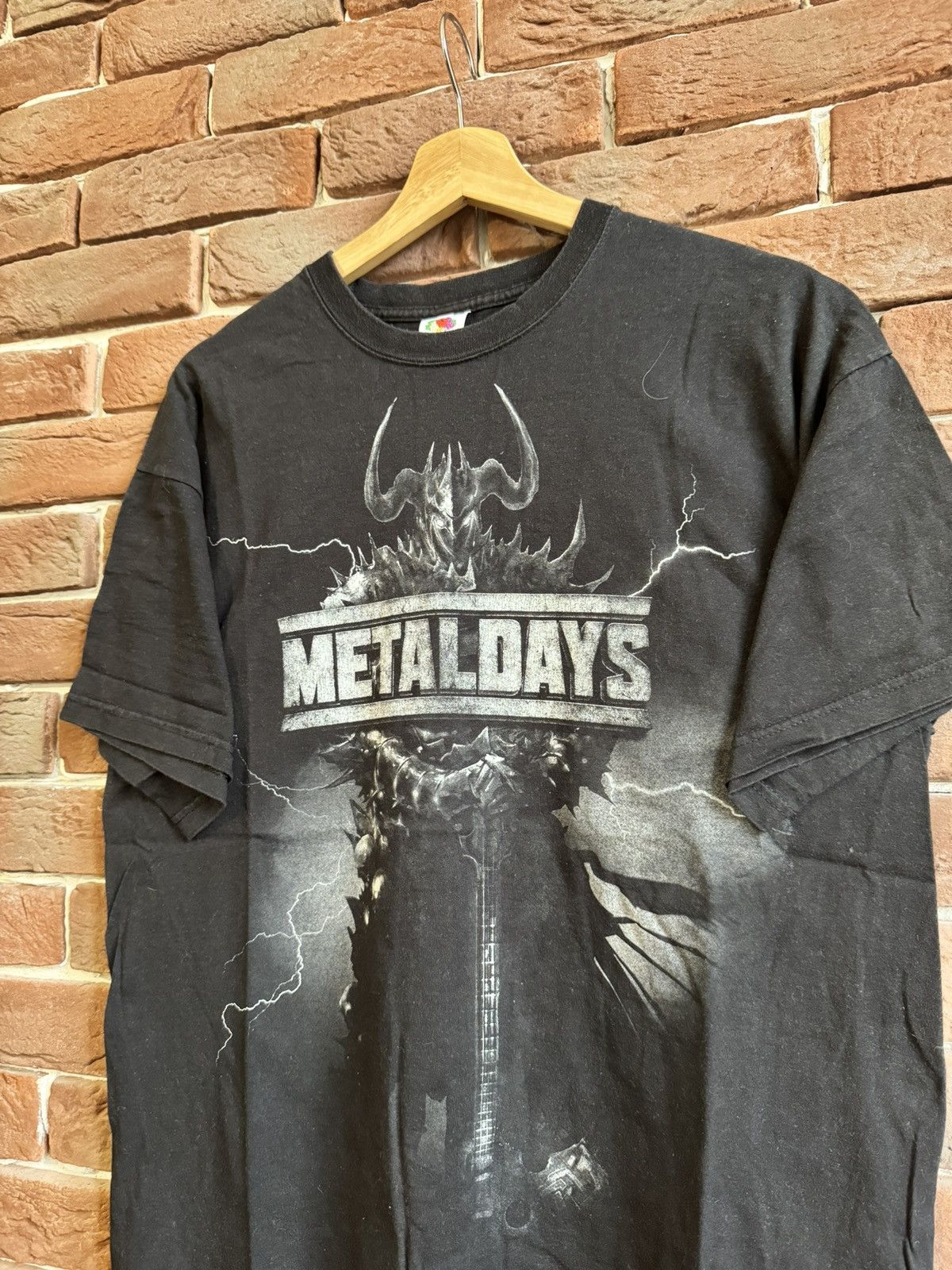 Band Tees Vintage 00s Metal days Festival L Metal Band Tee Tshirt Size US L / EU 52-54 / 3 - 3 Thumbnail