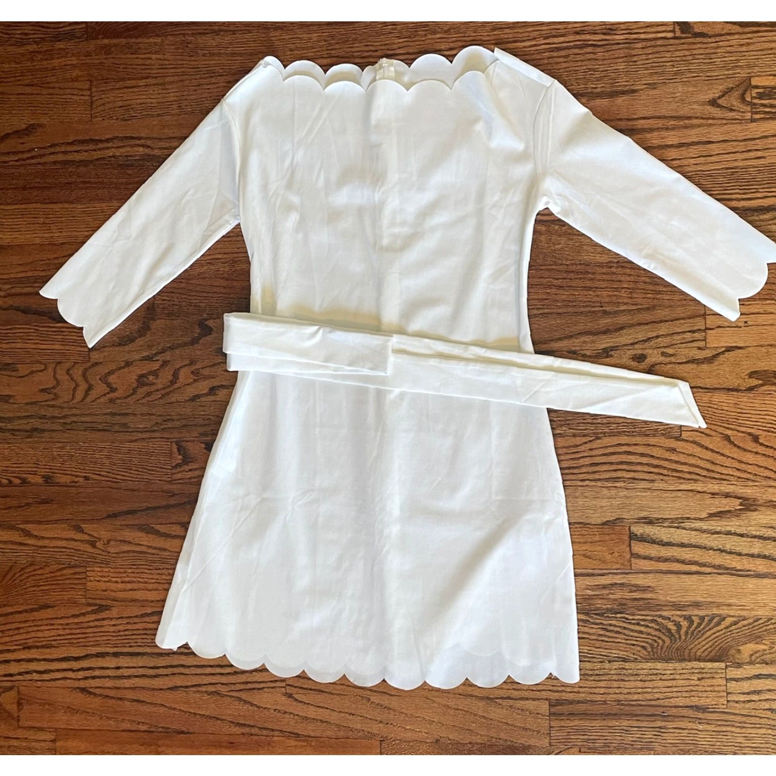 Shein Shein Women's Medium Scalloped Trim White Dress Tie Waist Zipper Back 33.5 Long Size M / US 6-8 / IT 42-44 - 4 Thumbnail