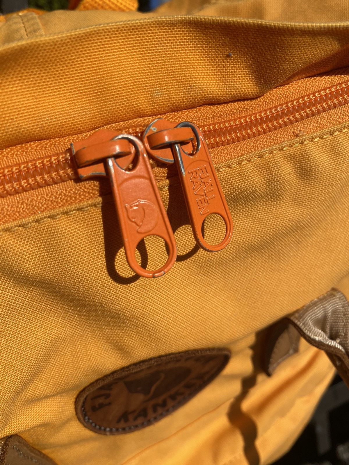 Fjallraven × Vintage Vintage Backpack Fjallraven Kanken No.2 Laptop 15 Acorn Size ONE SIZE - 8 Thumbnail