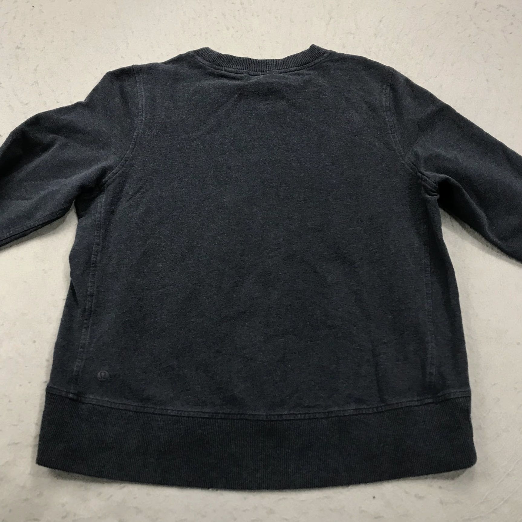 Lululemon Lululemon Sweatshirt Womens Small Blue Dark Crewneck Pullover Activewear Yoga Sweatshirt | Cotton Blend | Logo | Regular Fit | Size S | Women Size S / US 4 / IT 40 - 5 Thumbnail