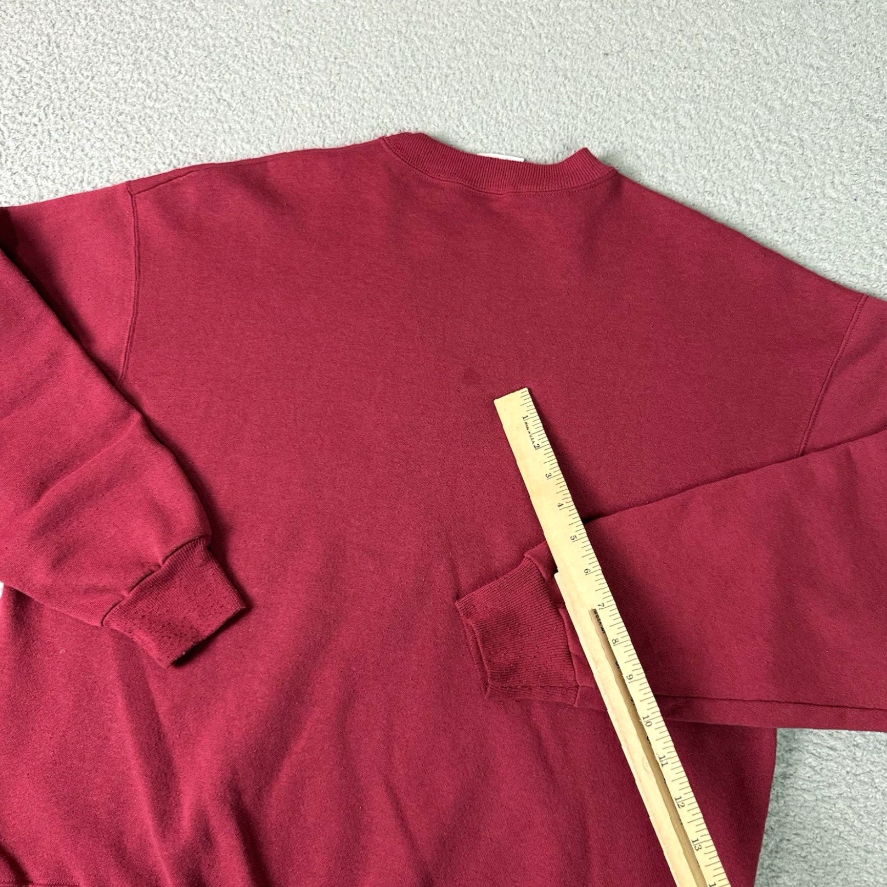 Vintage VINTAGE Alaska Sweatshirt Unisex Adults XL Red Wolves Nature Wildlife Crewneck Sunset 90s Animals USA Graphic Print Pullover Mens Womens Size US XL / EU 56 / 4 - 7 Thumbnail