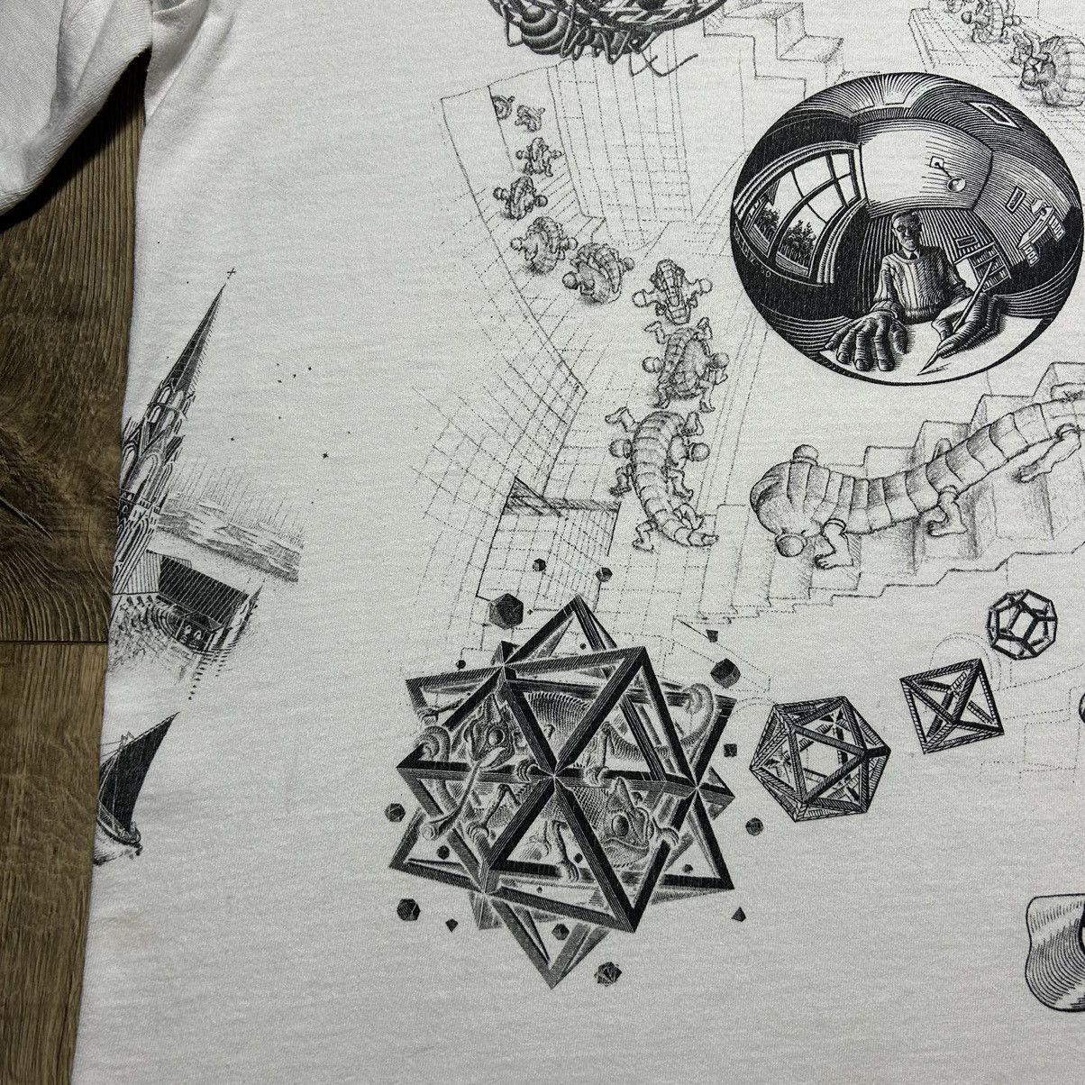 Vintage Vintage 90s M.C. Escher Graphic T-Shirt Art Tee 1991 Size XL Size US XL / EU 56 / 4 - 4 Thumbnail
