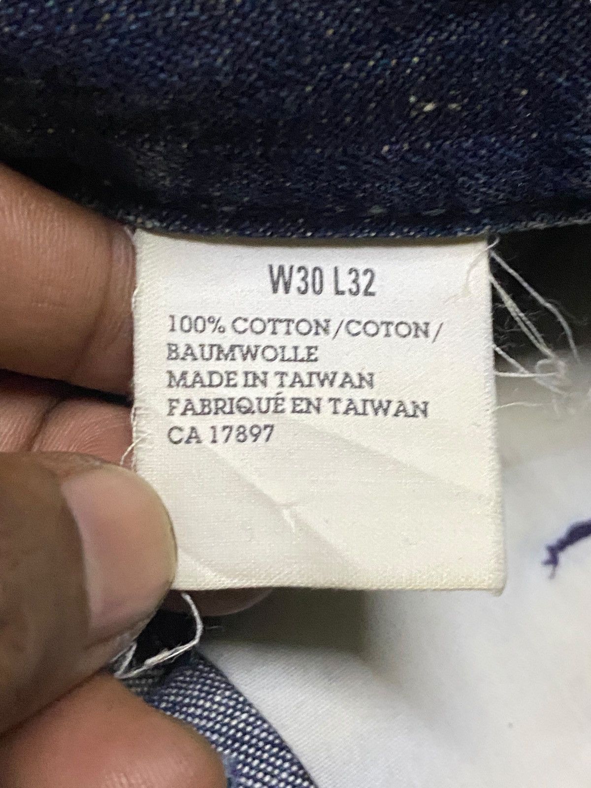 Gap Vintage Gap Surveyor Distressed Baggy Jeans Size US 30 / EU 46 - 18 Thumbnail