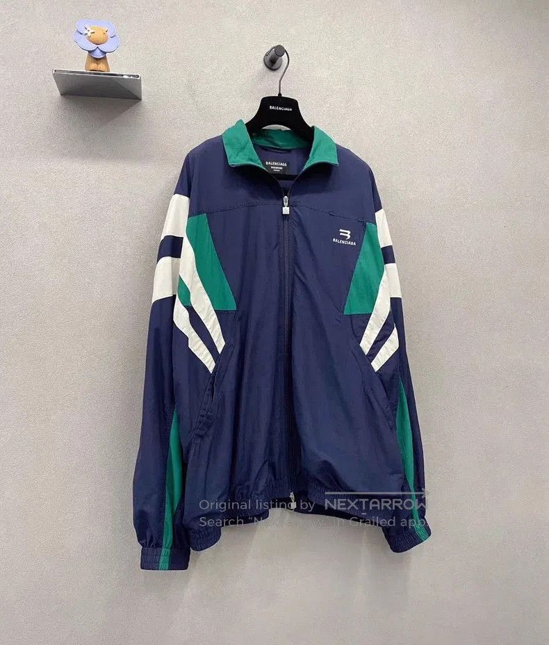 Balenciaga Balenciaga Paneled Stand-Collar Zip Jacket. Size US XL / EU 56 / 4 - 3 Thumbnail