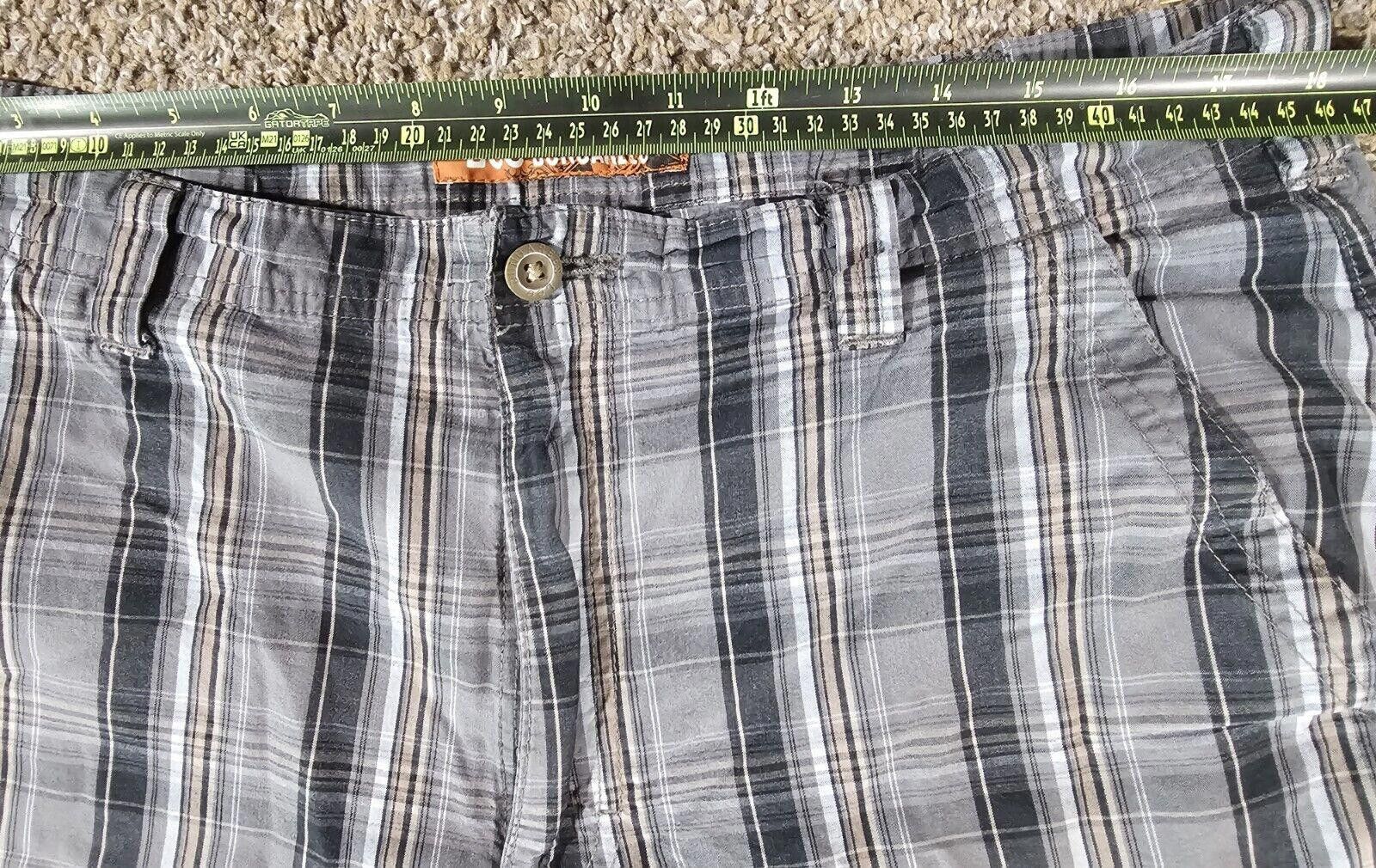 Lee Lee Dungarees Cargo Shorts 36 Gray Plaid Front & Back Pocket Size US 36 / EU 52 - 4 Thumbnail