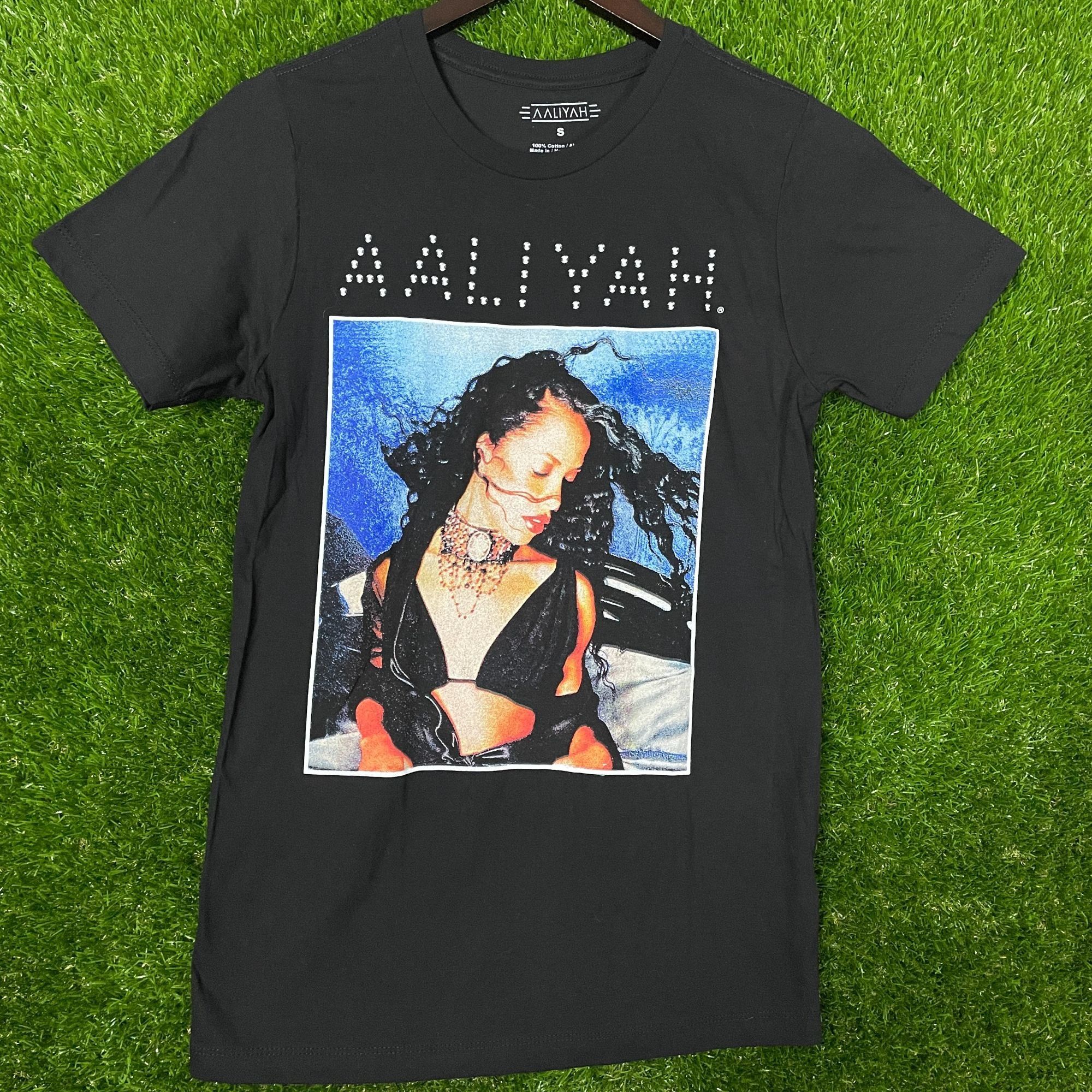Urban Outfitters Aaliyah T-shirt size Small Size S / US 4 / IT 40 - 1 Thumbnail