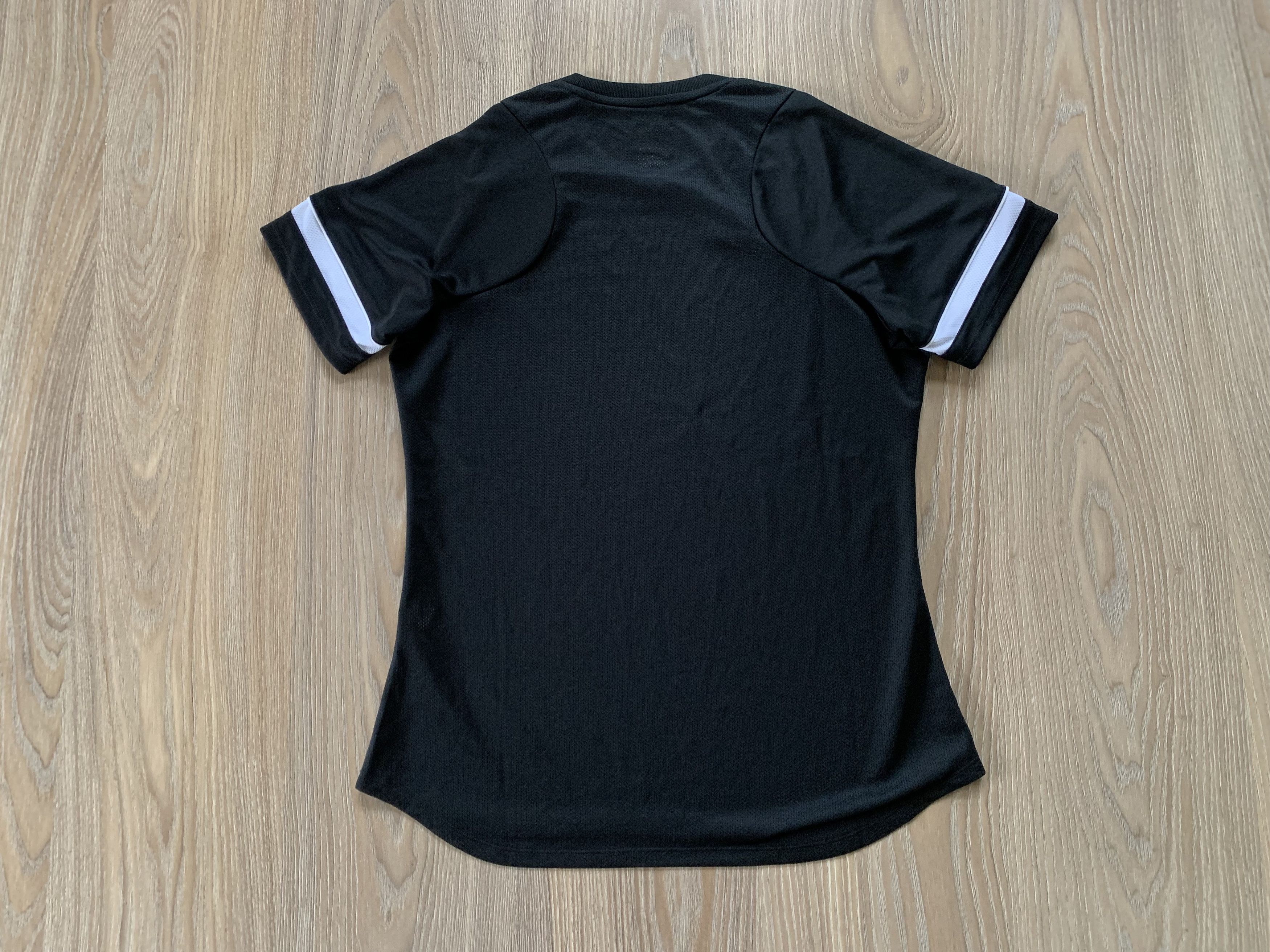 Nike Womens Nike Black Training T Shirt Size M / US 6-8 / IT 42-44 - 3 Thumbnail