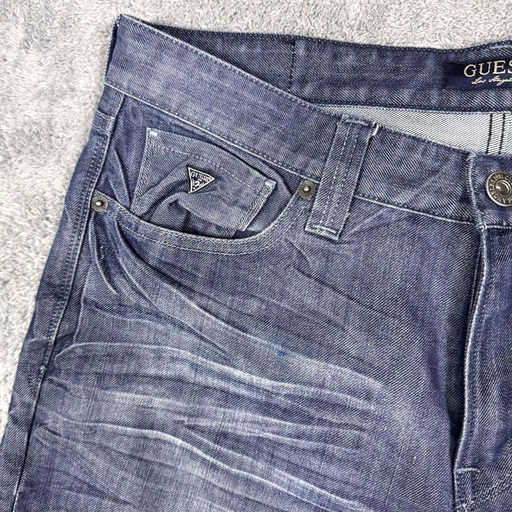 Guess GUESS Jeans Mens 34x32 Raw Denim Streetwear Desmond Relaxed Straight Y2K Whisker Jeans Size 34 Blue 100% Cotton Regular Mens Size US 34 / EU 50 - 4 Thumbnail