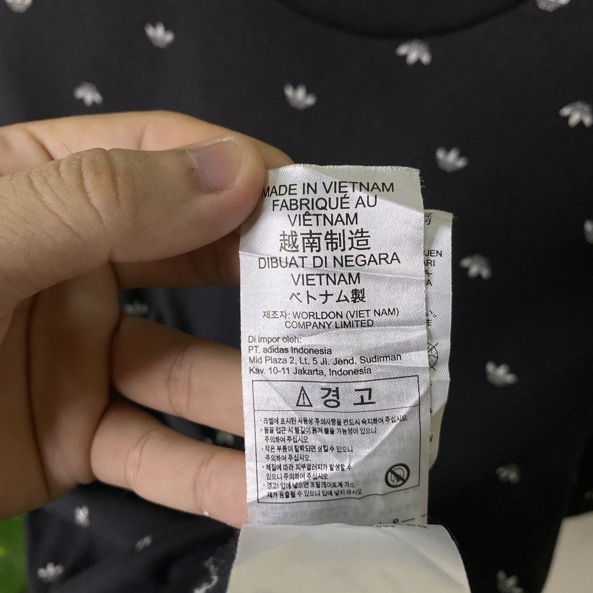 Adidas Y2K Adidas AOP Small Logo Tee Size US S / EU 44-46 / 1 - 7 Thumbnail
