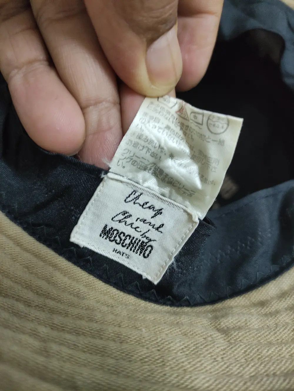 Moschino CHEAP AND CHIC BY MOSCHINO VINTAGE BUCKET HAT Size ONE SIZE - 8 Thumbnail