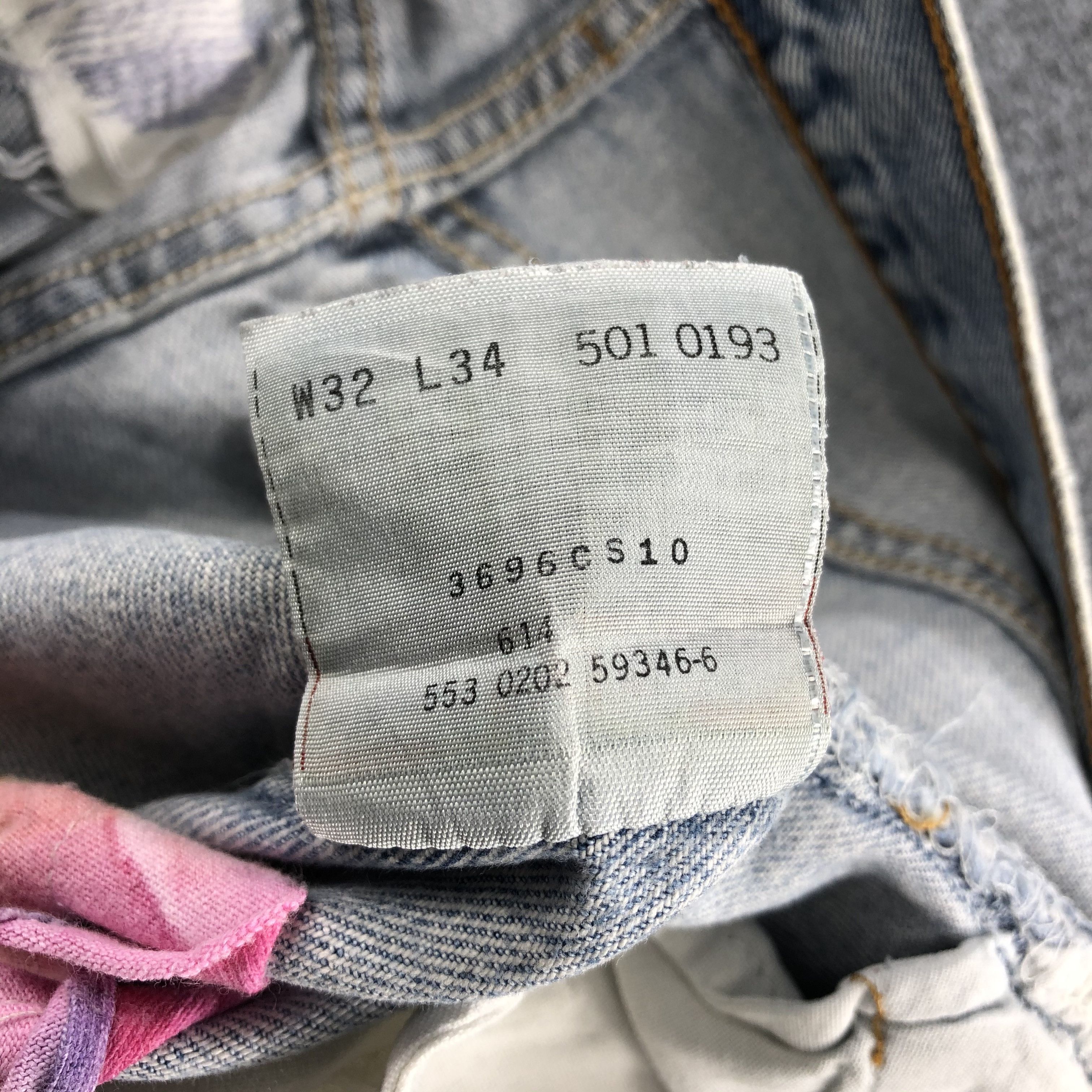 Levi's Vintage 90s Light Wash Distress Levis 501 Jeans-JM843 Size US 30 / EU 46 - 11 Thumbnail