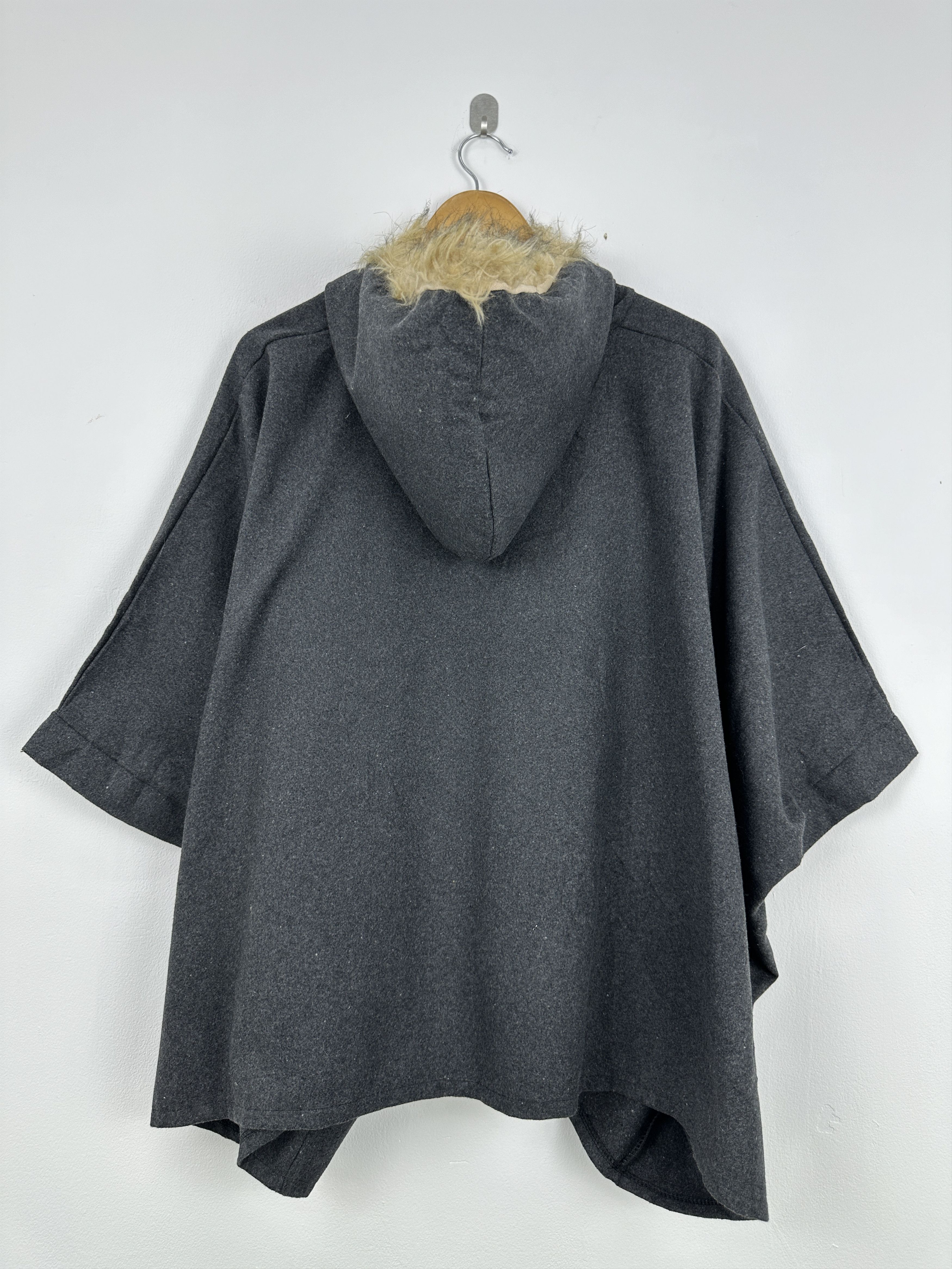 If Six Was Nine Vintage Japanese Brand Hoodie Pullover Poncho JA0078 Size US XXL / EU 58 / 5 - 1 Thumbnail