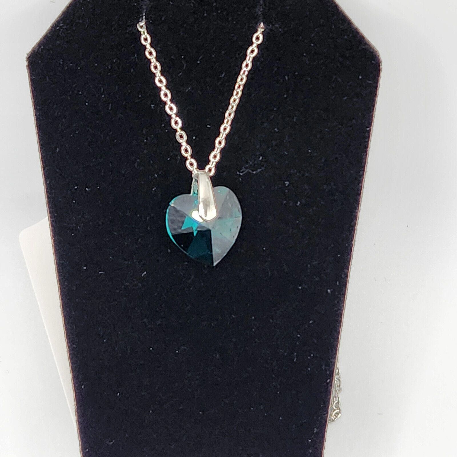 Designer Green Heart Pendant Necklace Made with Swarovski Crystal 18" Size ONE SIZE - 2 Thumbnail