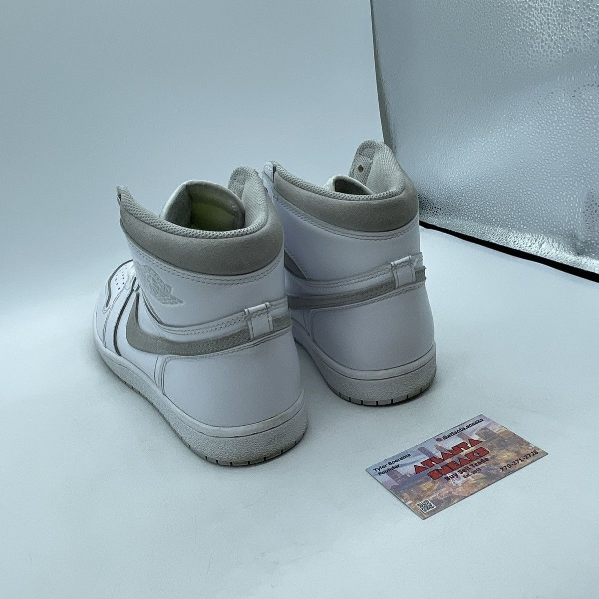 Jordan Brand Air Jordan 1 high neutral grey Size US 10.5 / EU 43-44 - 4 Thumbnail