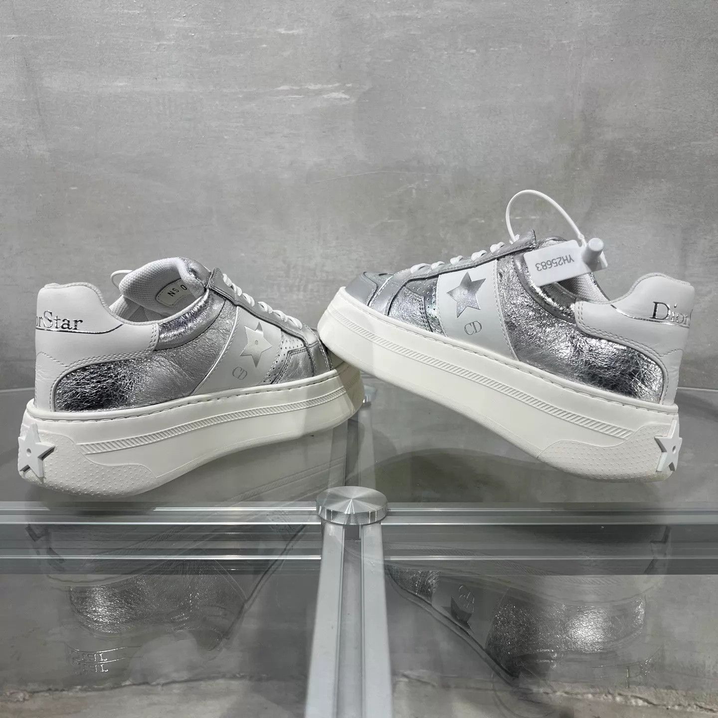 Dior DIOR Silver Platform Sneakers Size 35 Size US 4.5 / IT 34.5 - 5 Thumbnail
