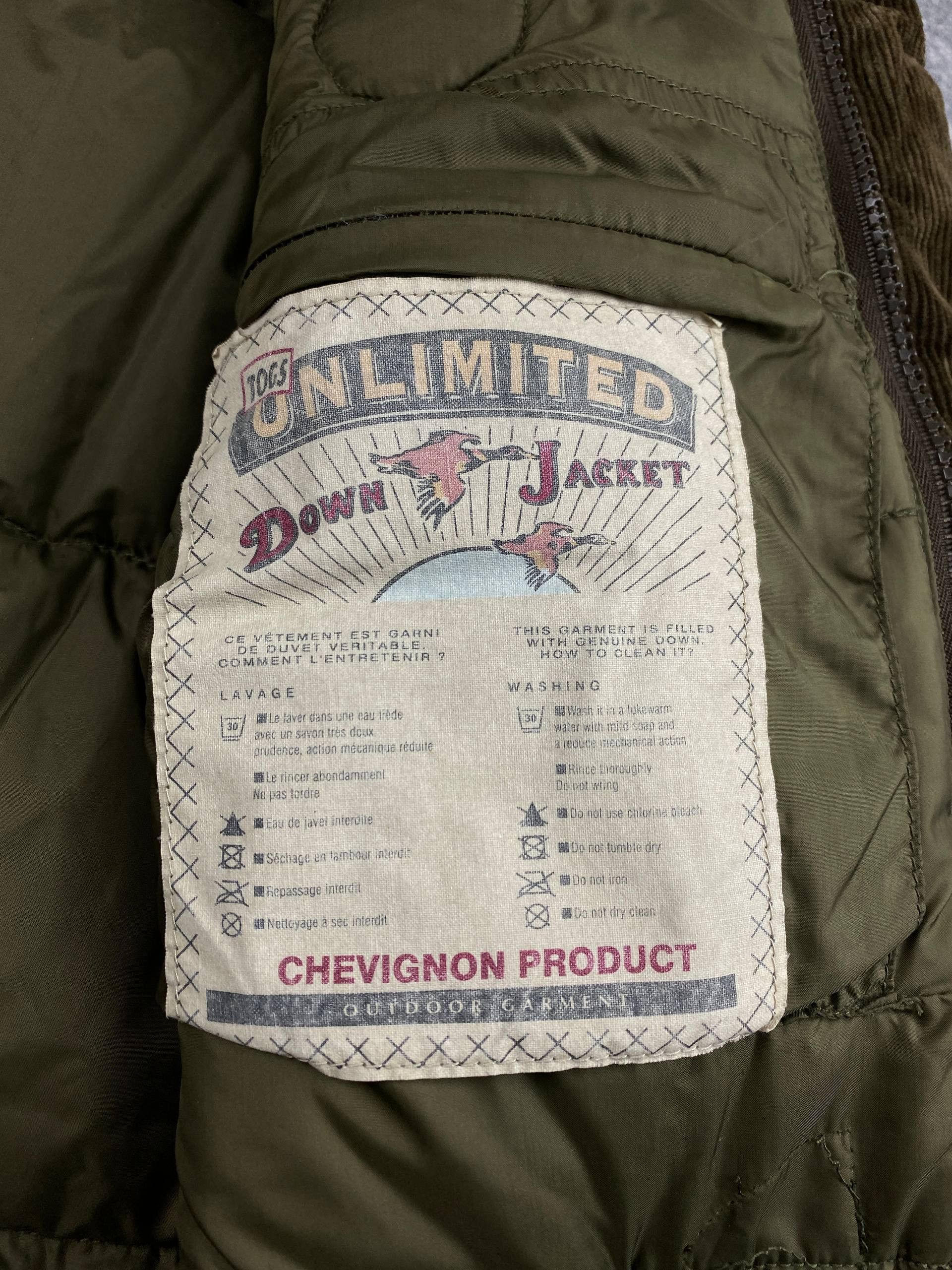 Chevignon Vintage Chevignon Togs Puffer Jacket Down Boxy Cropped Short Size US L / EU 52-54 / 3 - 11 Thumbnail
