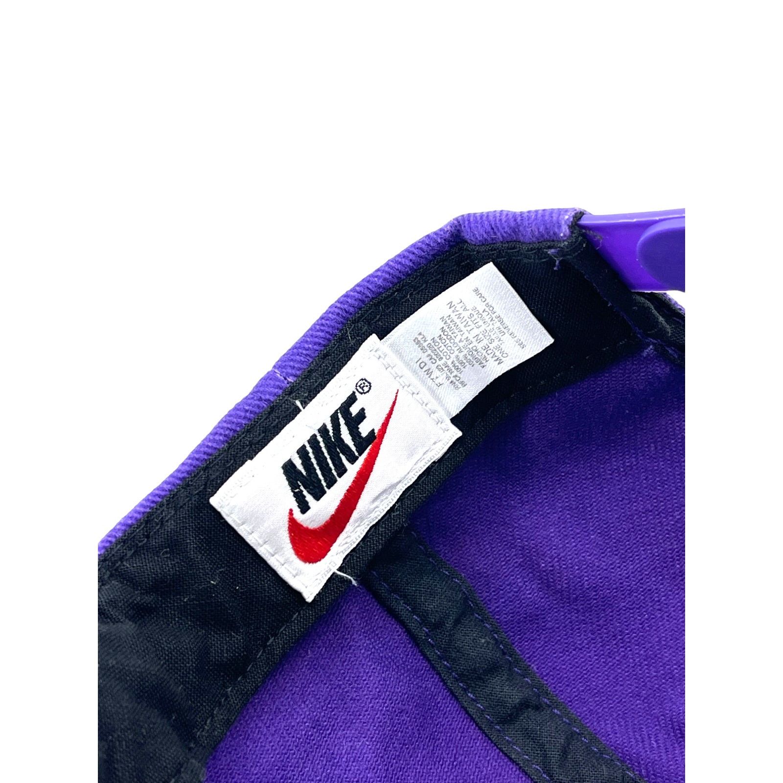 Nike × Vintage Vintage 1990's Nike Washington Huskies Snapback Hat Size ONE SIZE - 7 Thumbnail