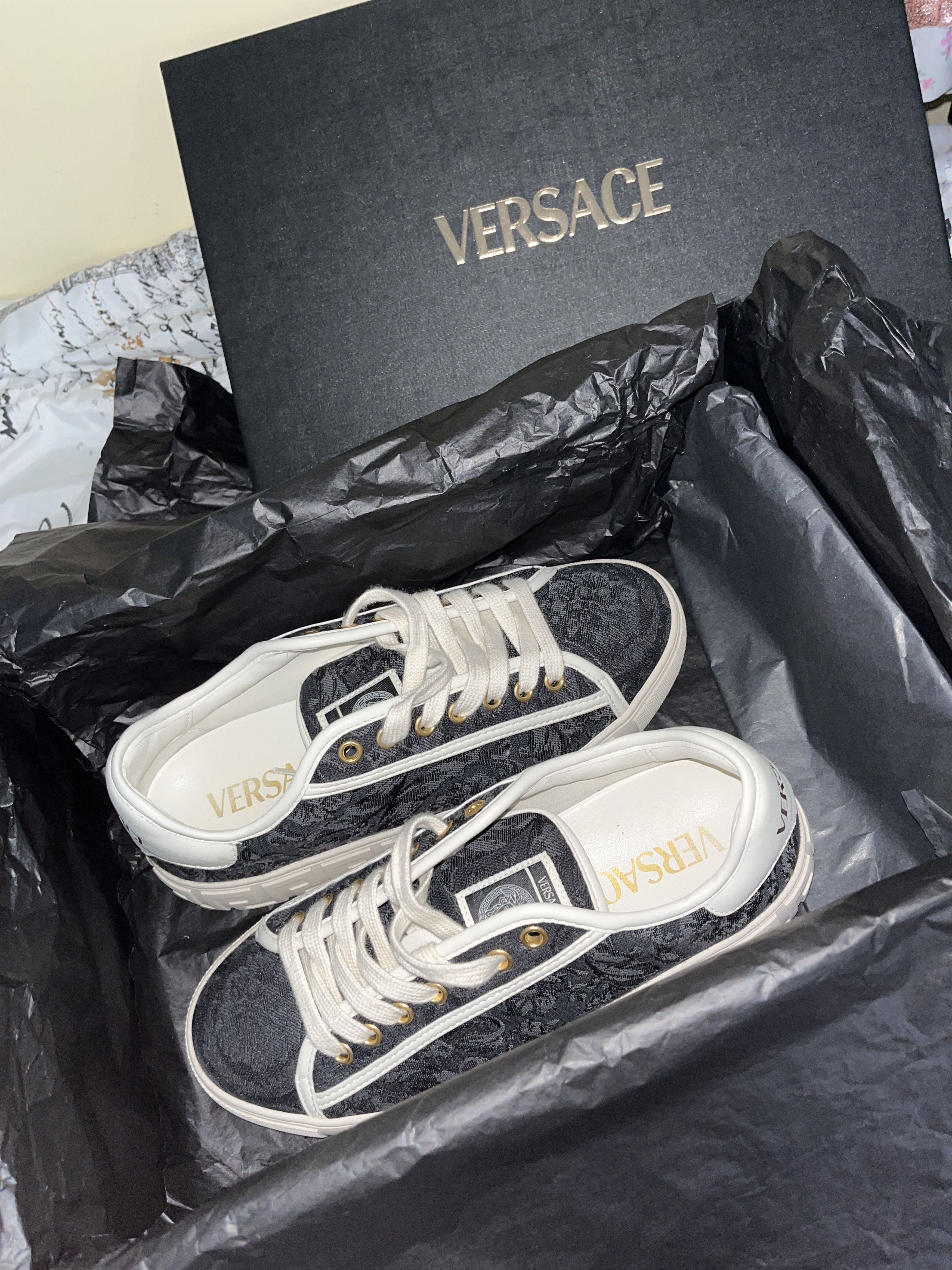 Versace Versace Greca Sneakers Size US 7.5 / IT 37.5 - 1 Preview
