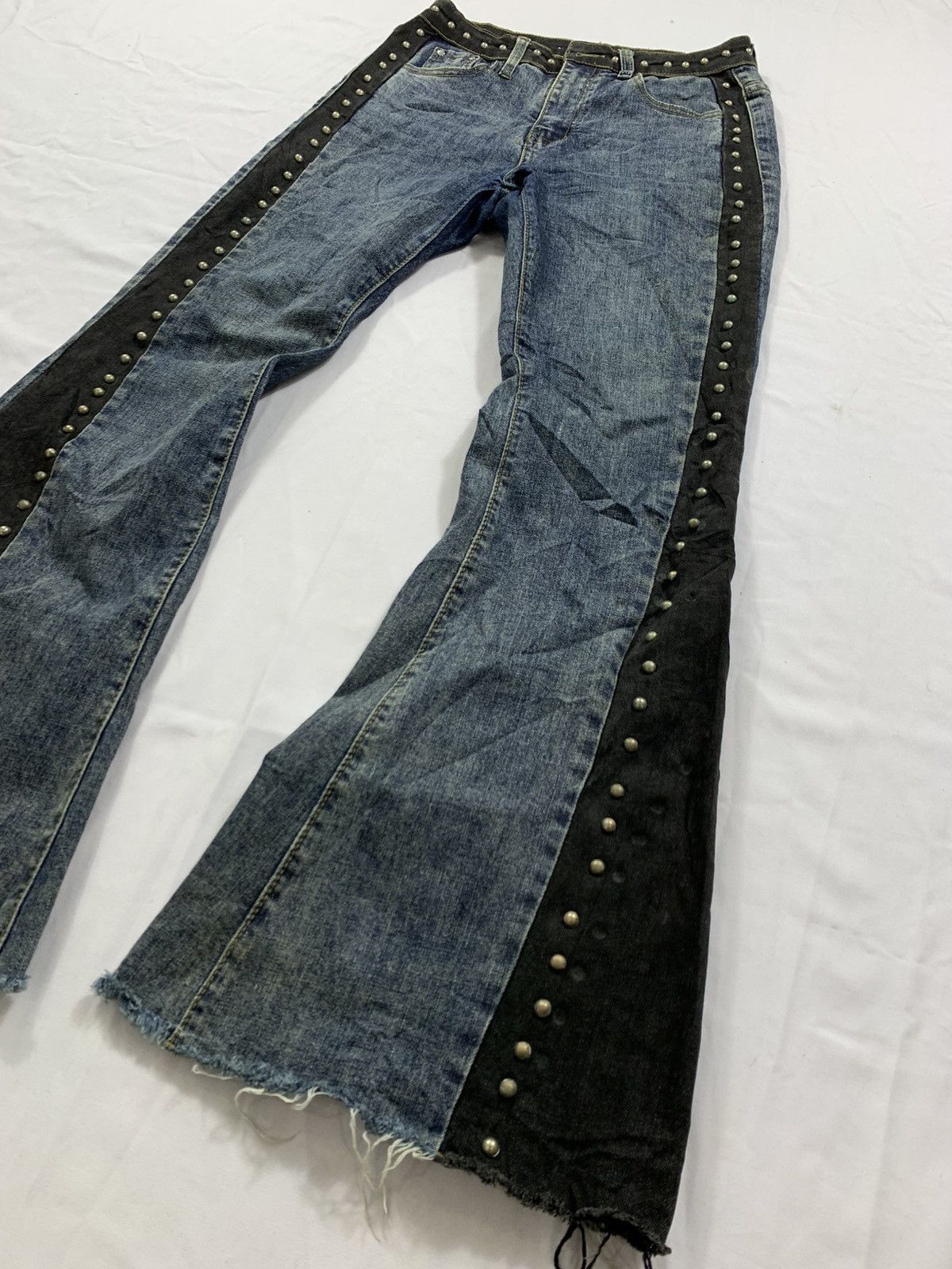 If Six Was Nine Y2k Distressed Super Flare Denim Pants ifsixwasnine Lgb Size US 29 - 2 Thumbnail