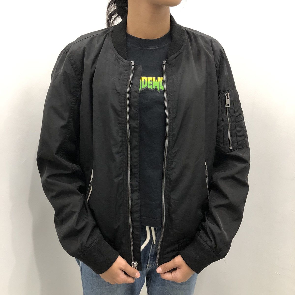 Levi's Levi’s Bomber Jacket Women Size S All Black Original Riveted Size S / US 4 / IT 40 - 1 Thumbnail
