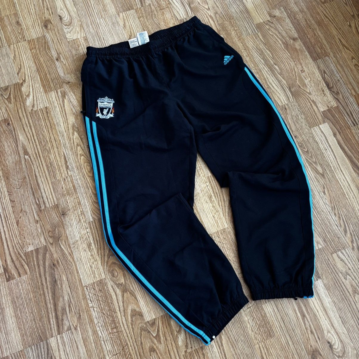 Nike Vintage Adidas Liverpool Track Pants Mans size L Size US 35 - 4 Thumbnail
