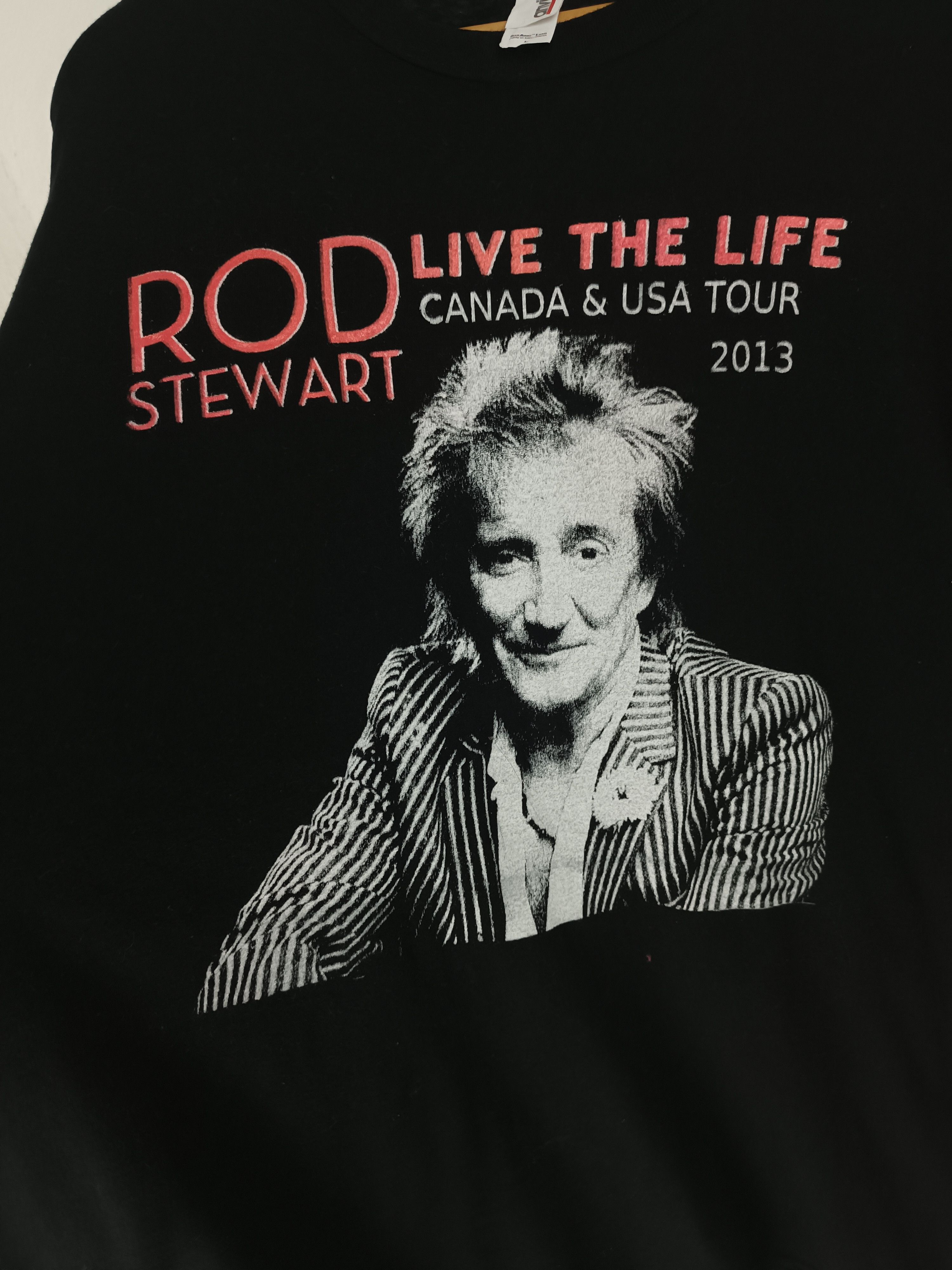 Band Tees VINTAGE '13 ROD STEWART USA CANADA TOUR TEE jagger sting Size US L / EU 52-54 / 3 - 10 Thumbnail
