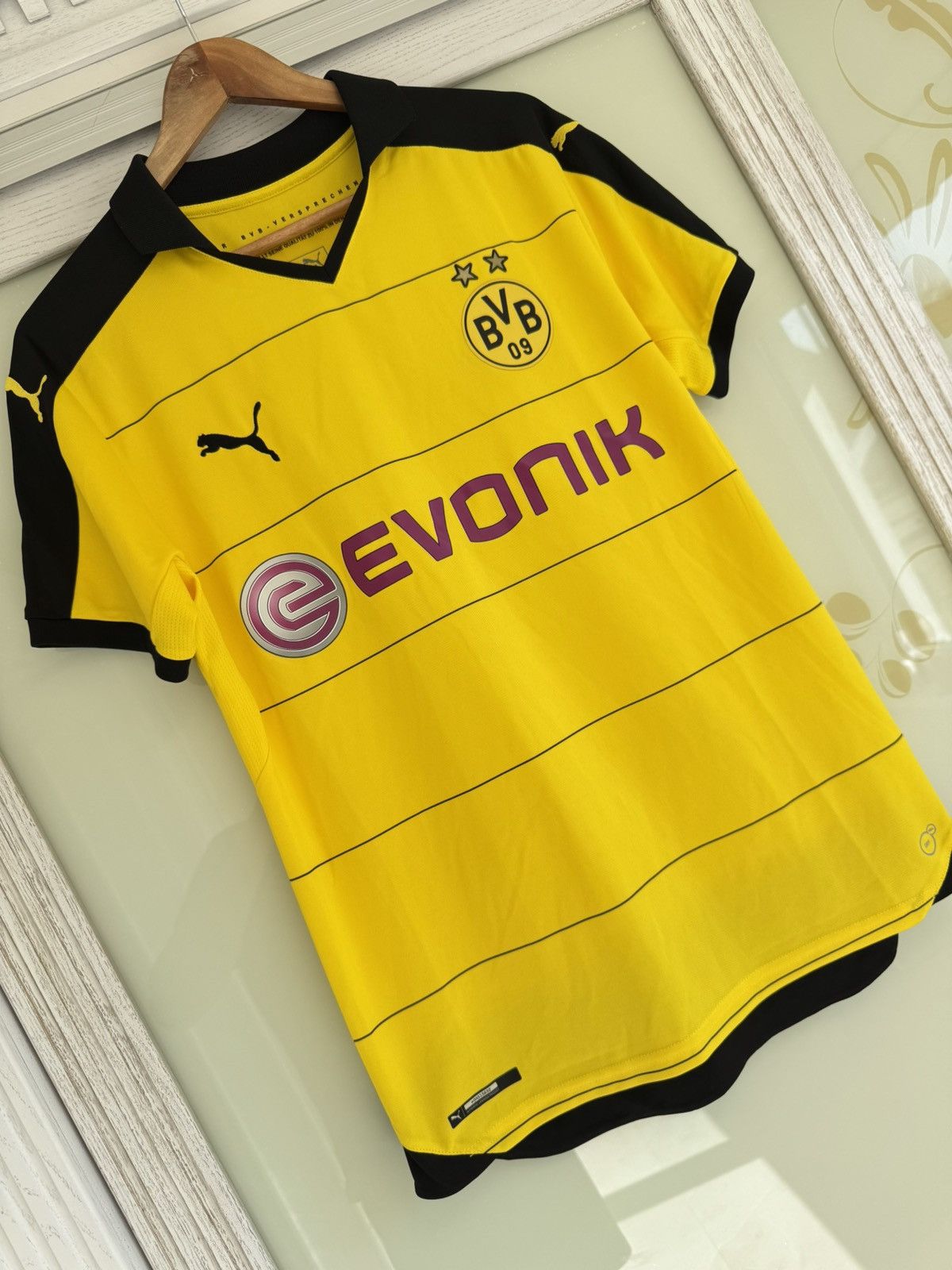 Puma Reus #11 Borussia Dortmund 2015-2016 Home Soccer Jersey Kit Size US M / EU 48-50 / 2 - 6 Thumbnail