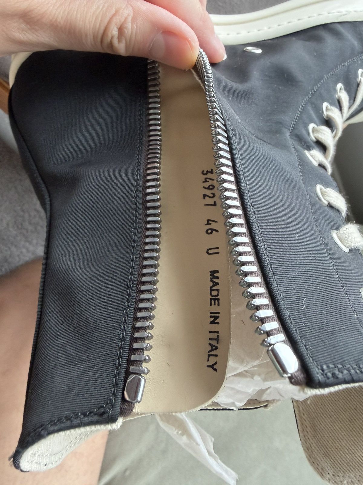 Rick Owens Rick Owens Cargo sneakers w/ bag black & milk 46 worn once Size US 13 / EU 46 - 6 Thumbnail