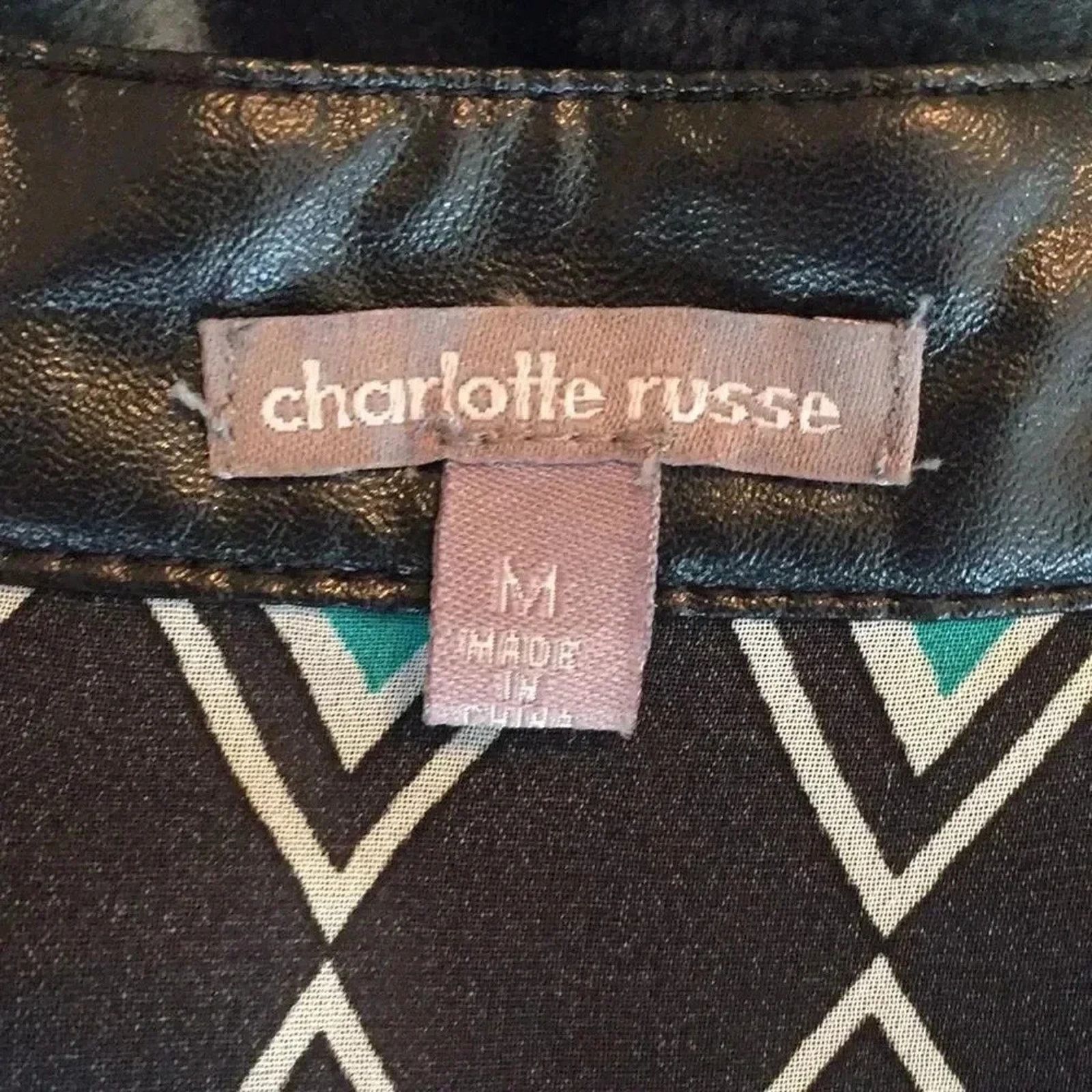 Other Charlotte Russe long sleeve diamond geometric top size med Size M / US 6-8 / IT 42-44 - 4 Thumbnail