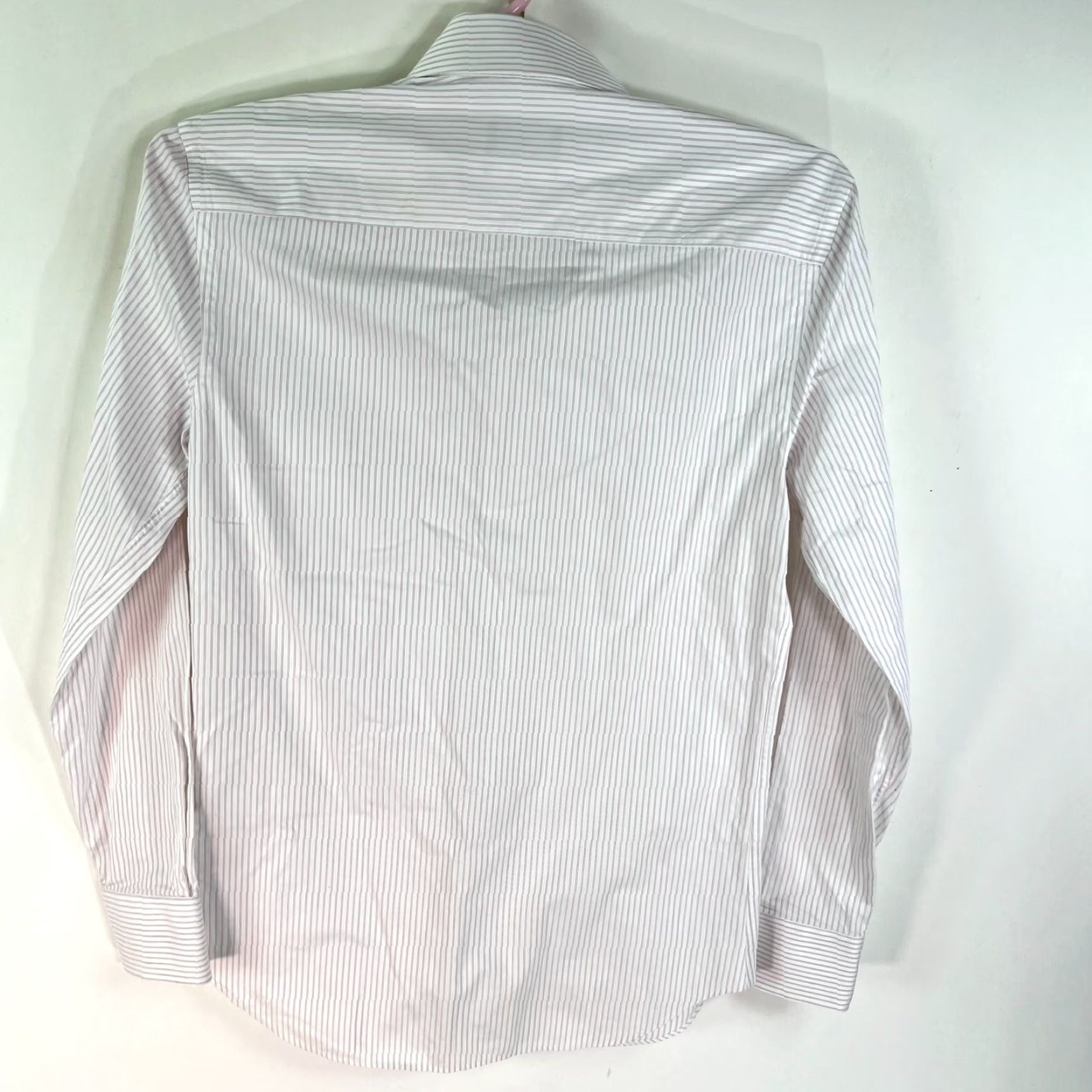 Armani VINTAGE Armani Button-Up Shirt Men's Size 15.5 White Red Stripes Business Casual Formal Size US M / EU 48-50 / 2 - 6 Thumbnail