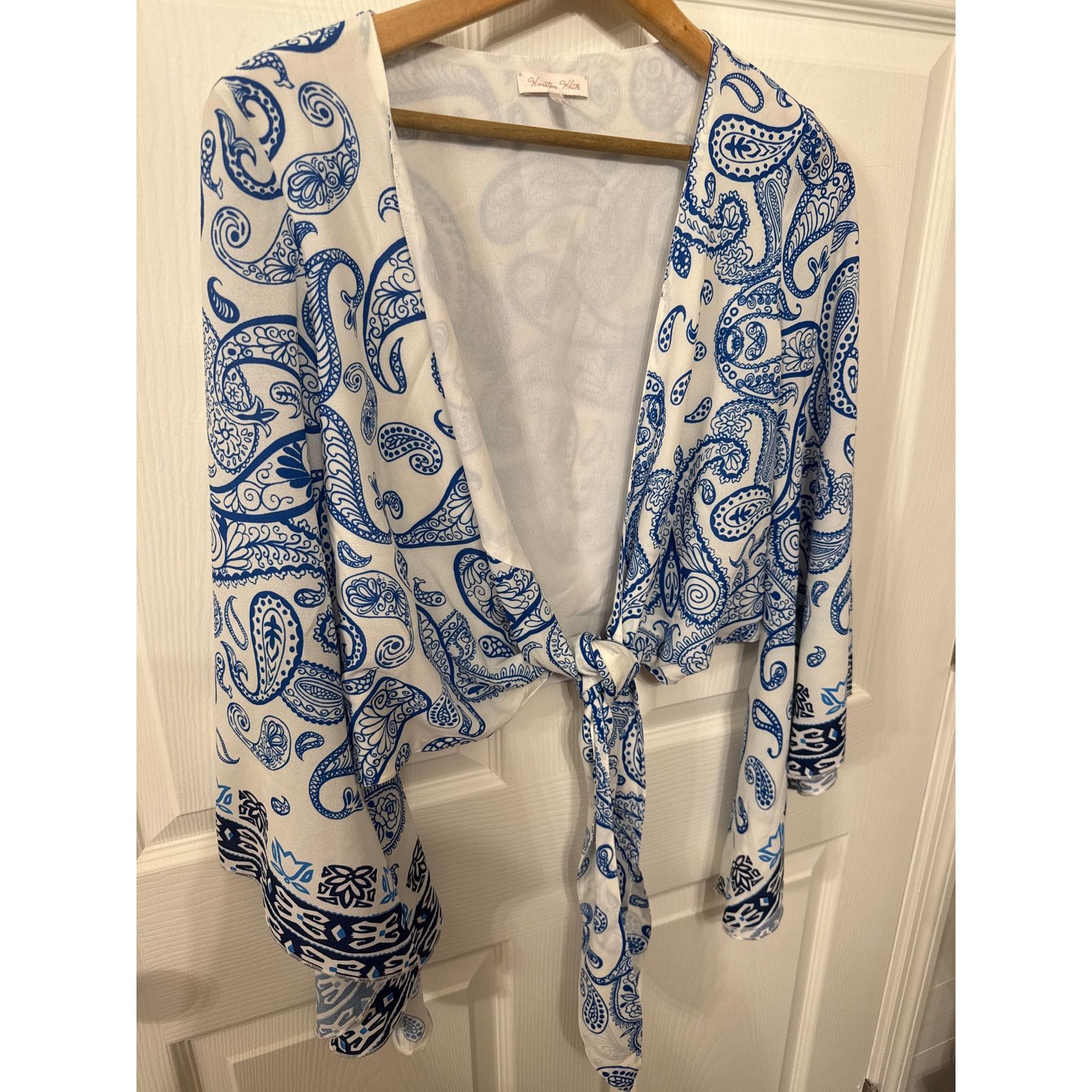Anthropologie Winston White Paisley Boho Bell Sleeve Tie Front Blouse , S Size S / US 4 / IT 40 - 2 Thumbnail