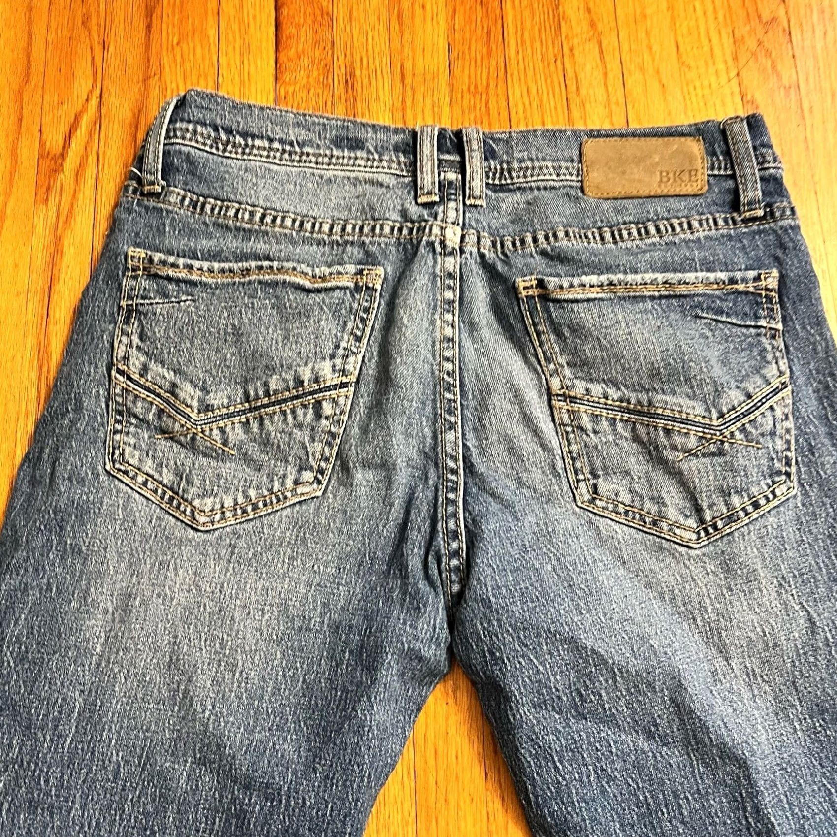 BKE BKE Jeans Mens 32 X30 Jake Straight Blue Denim Buckle Distressed Holes Jeans Mens 32 X30 Blue Buckle Distressed Holes Straight 30in Buckle Holes Mens Size US 32 / EU 48 - 4 Thumbnail