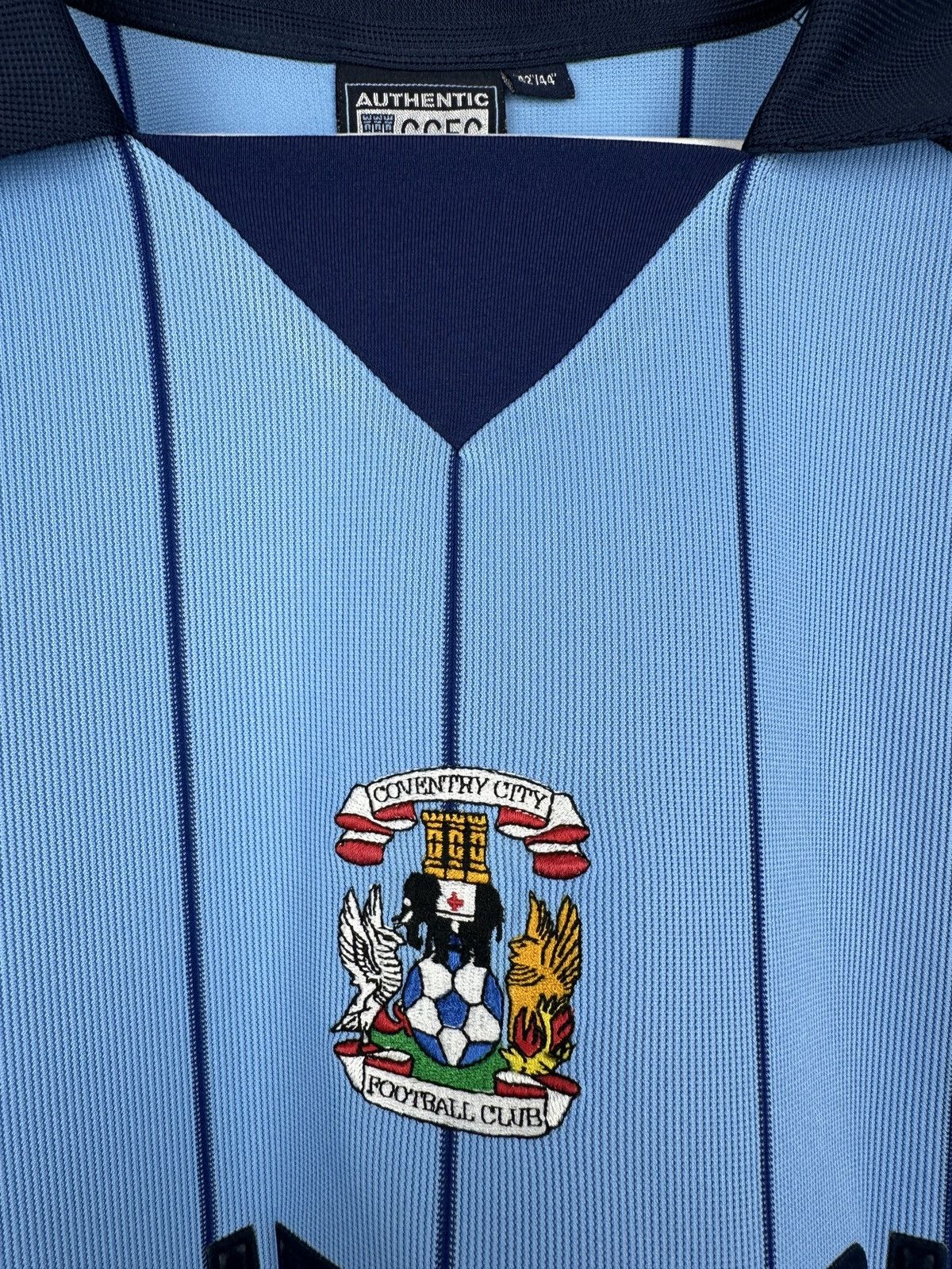 Vintage Coventry City 2003 Home Soccer Jersey Football Shirt Size US L / EU 52-54 / 3 - 4 Thumbnail