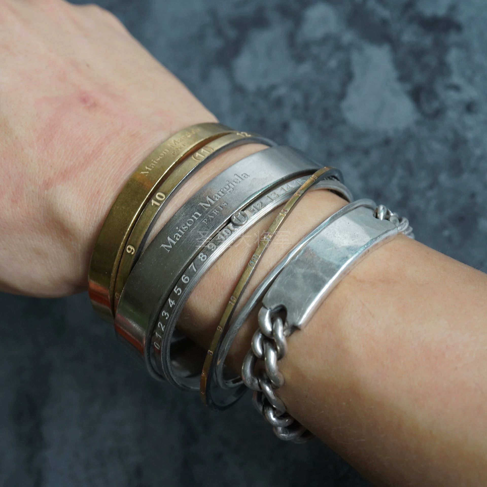 Maison Margiela Maison Margiela Numeric Logo Distressed Silver Bracelet Size ONE SIZE - 4 Thumbnail