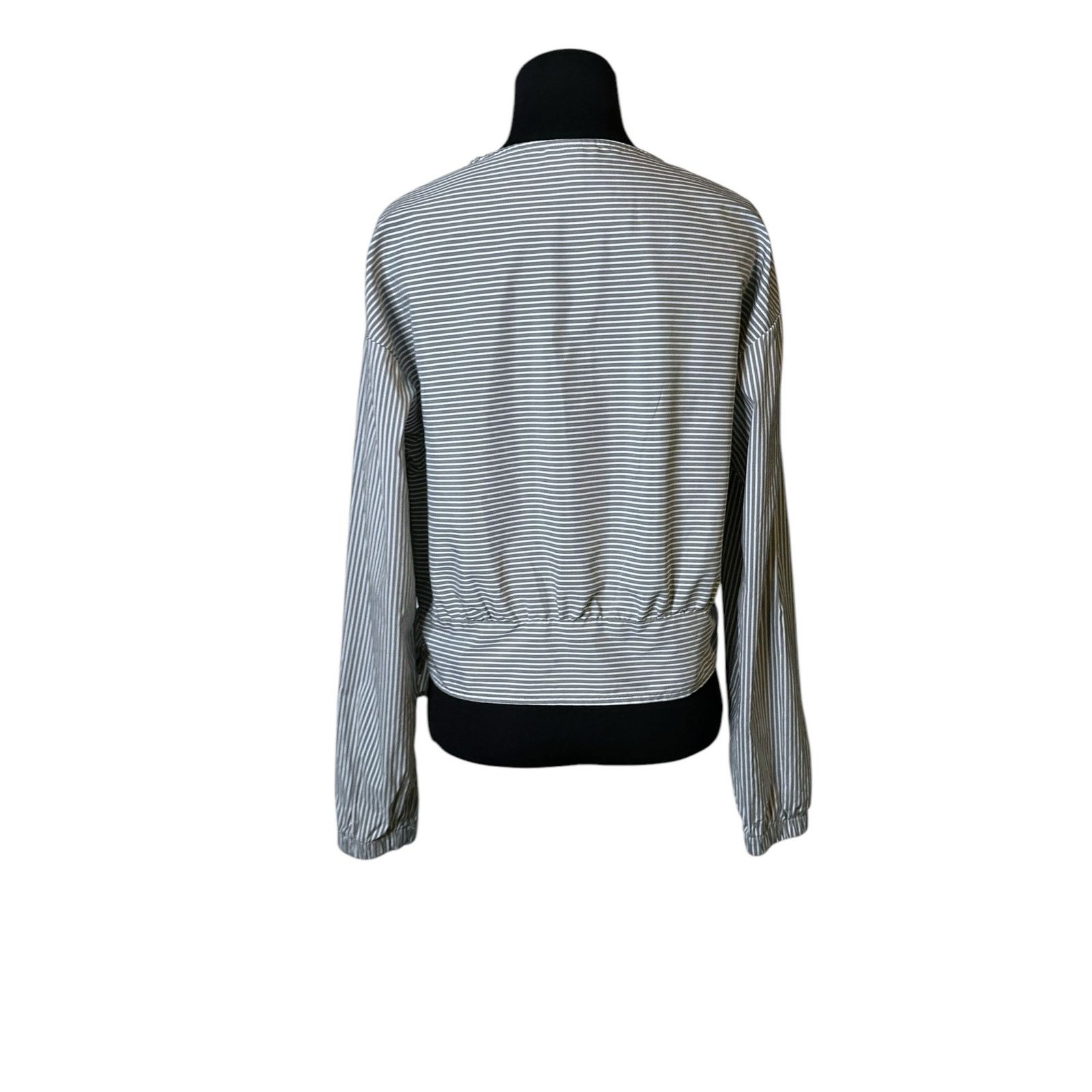 Mossimo Mossimo gray white stripes wrap blouse size Small Size S / US 4 / IT 40 - 7 Thumbnail