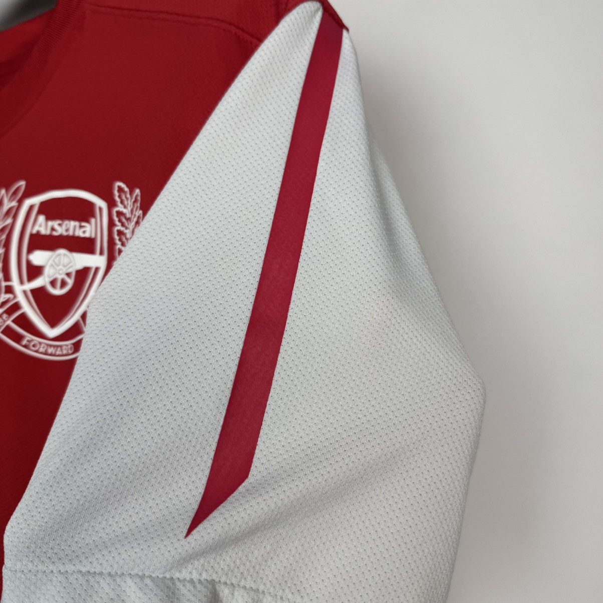 Nike ARSENAL LONDON 2011 2012 HOME FOOTBALL SHIRT SOCCER NIKE Size US L / EU 52-54 / 3 - 12 Thumbnail
