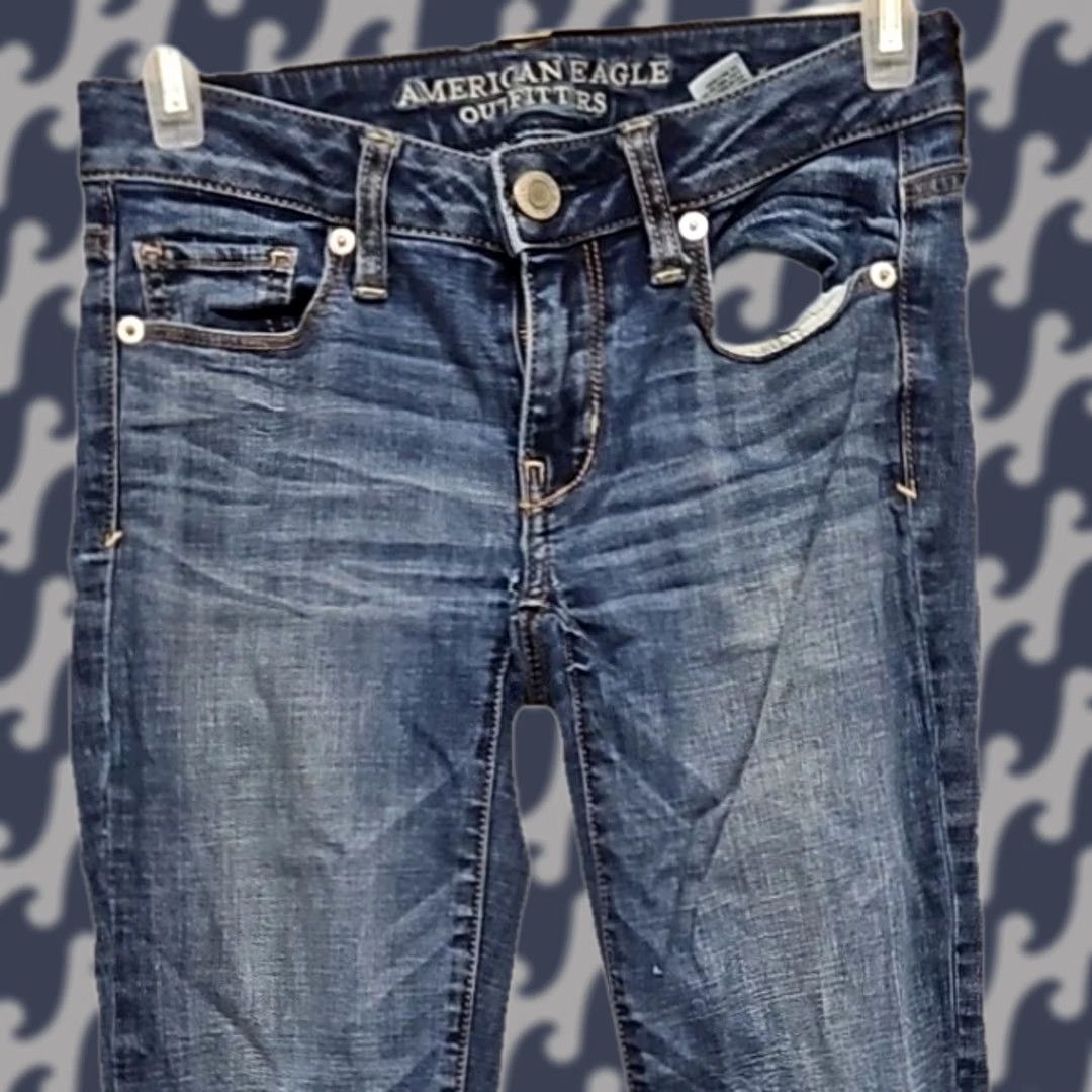 American Eagle Outfitters American Eagle Outfitters Skinny Jeans Women’s Size 2 Blue Denim Mid Rise Stretch Regular Inseam 27 Size 42" / US 20 - 1 Thumbnail