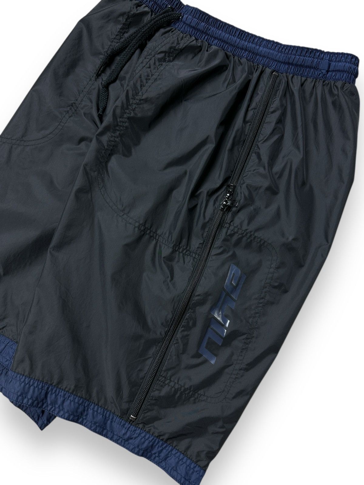 Nike × Vintage Vintage Y2K Nike Big Logo Full Zip Nylon Shorts Size US 32 / EU 48 - 2 Thumbnail