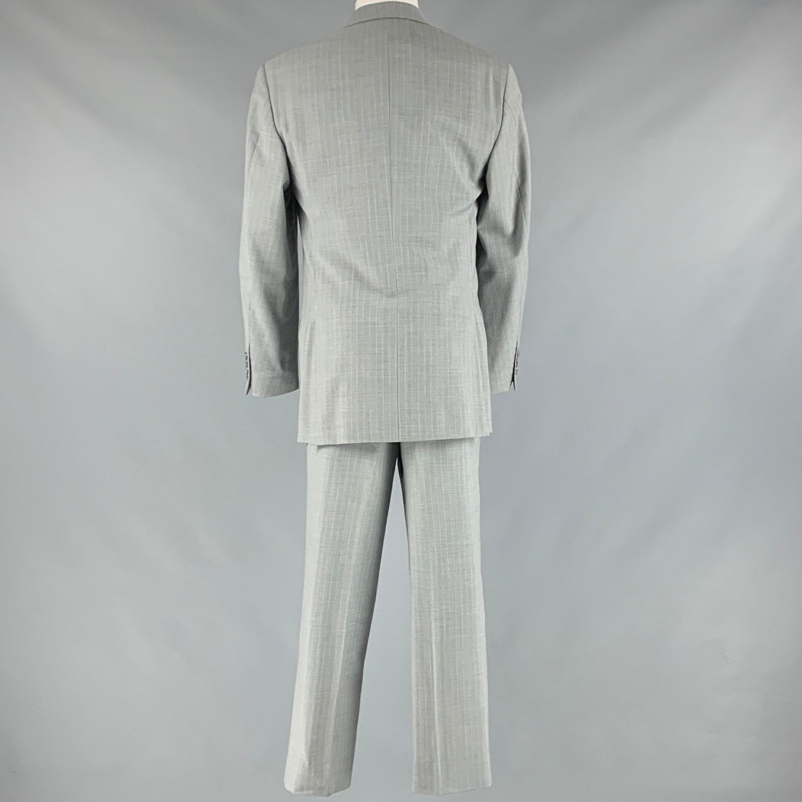 Corneliani 40 Grey Cream Pinstripe Virgin Wool Single Breasted Suit Size 40R - 3 Thumbnail