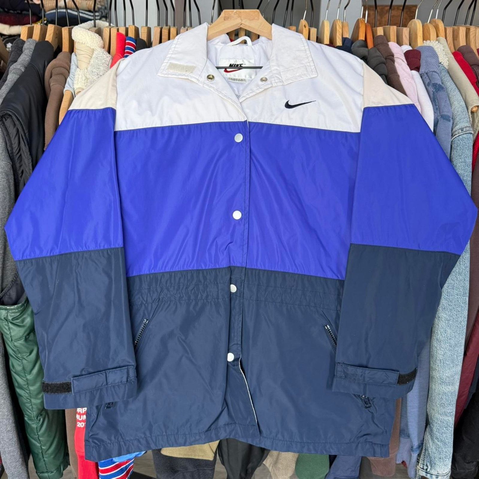 Nike Vintage 90s Nike Wind Breaker With Button Up Closure Size US S / EU 44-46 / 1 - 1 Thumbnail