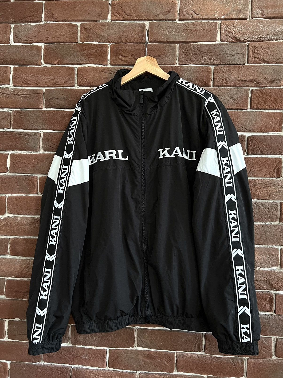 Karl Kani 00z Karl Kani Track Jacket Rap Shirt Rare Hype Streetwear Size US L / EU 52-54 / 3 - 1 Thumbnail