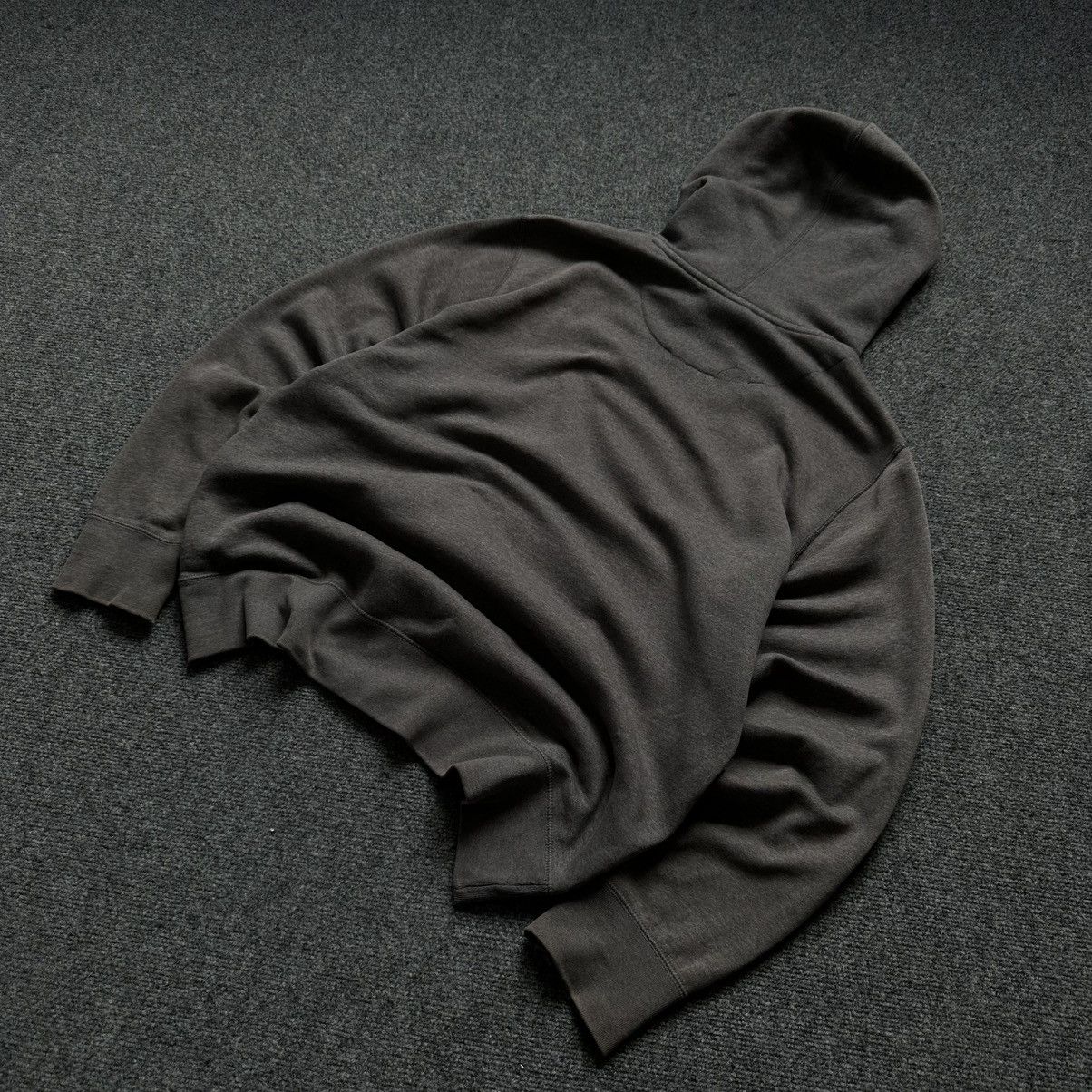 Nike VTG Japanese Style Dark Gray Hoodie Nike Size L Distressed Size US L / EU 52-54 / 3 - 9 Thumbnail