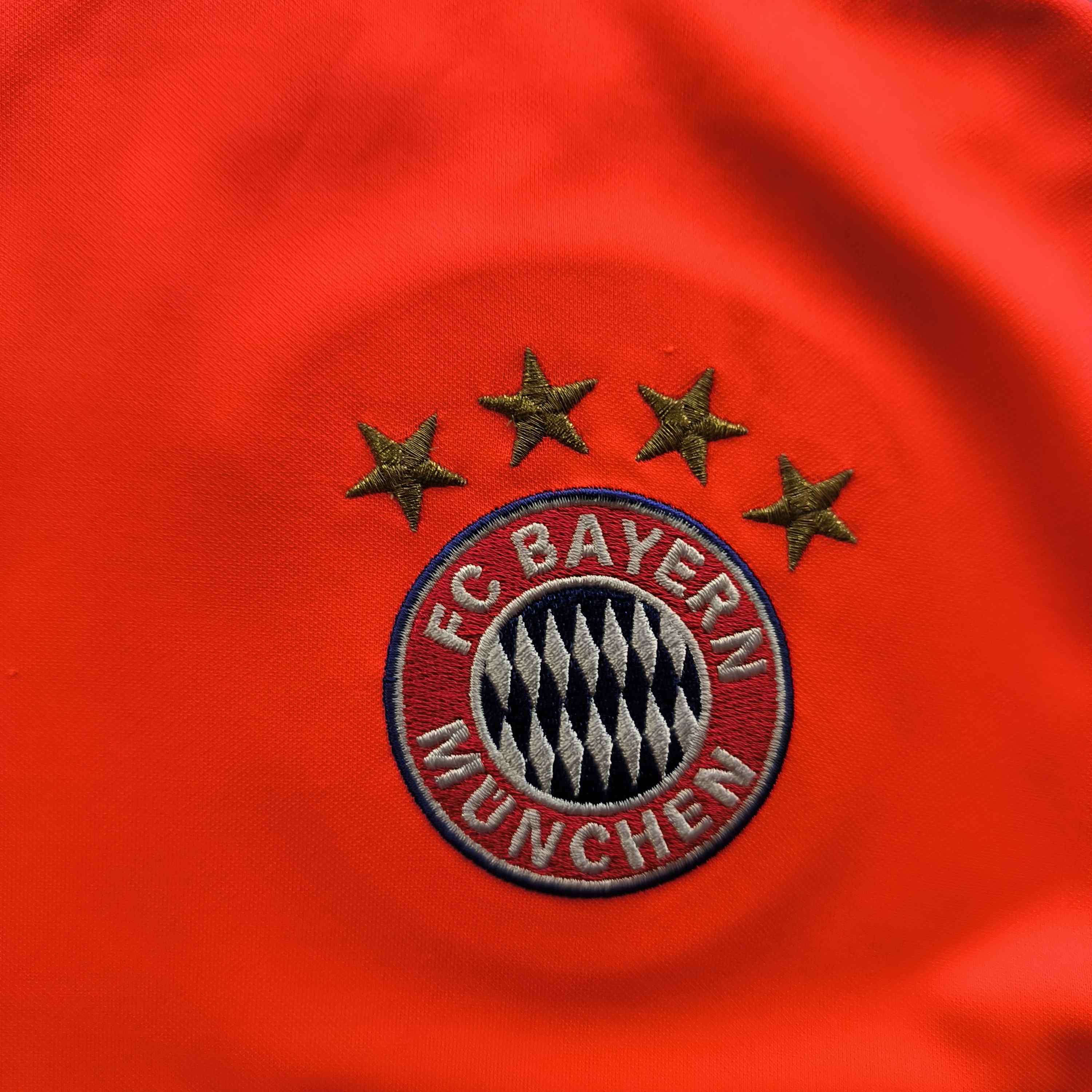 Adidas Bayern Munich 2012-13 Adidas training football jersey size M Size US M / EU 48-50 / 2 - 3 Thumbnail